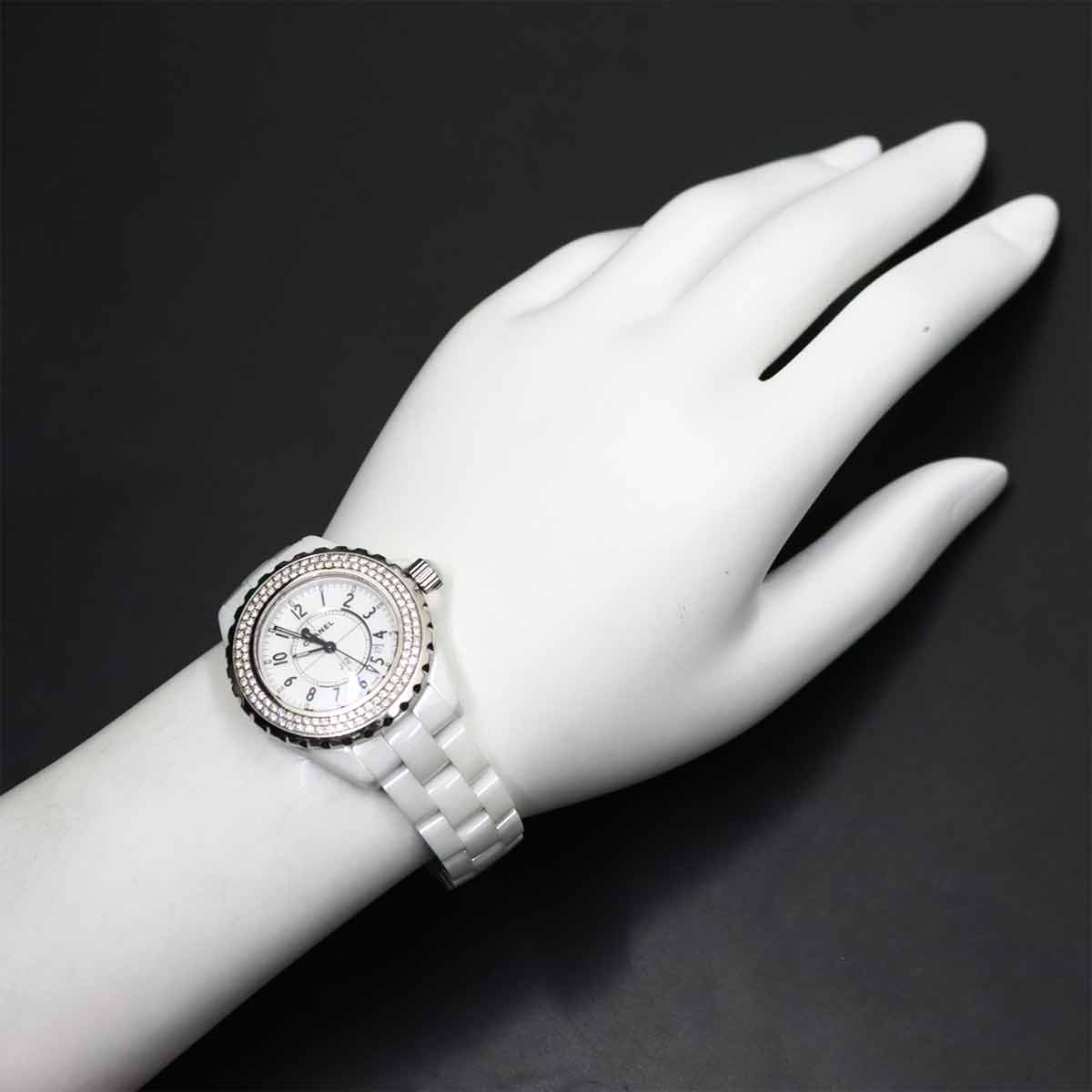 J12 33mm H0967 Bezel Diamond Quartz White Dial Ladies Watch