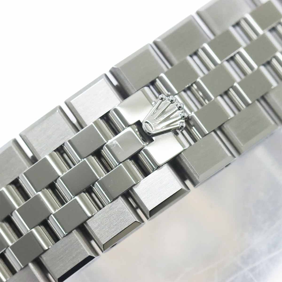 Land Dwellew 36 127234 Serial Random Automatic 750WG Mens Watch