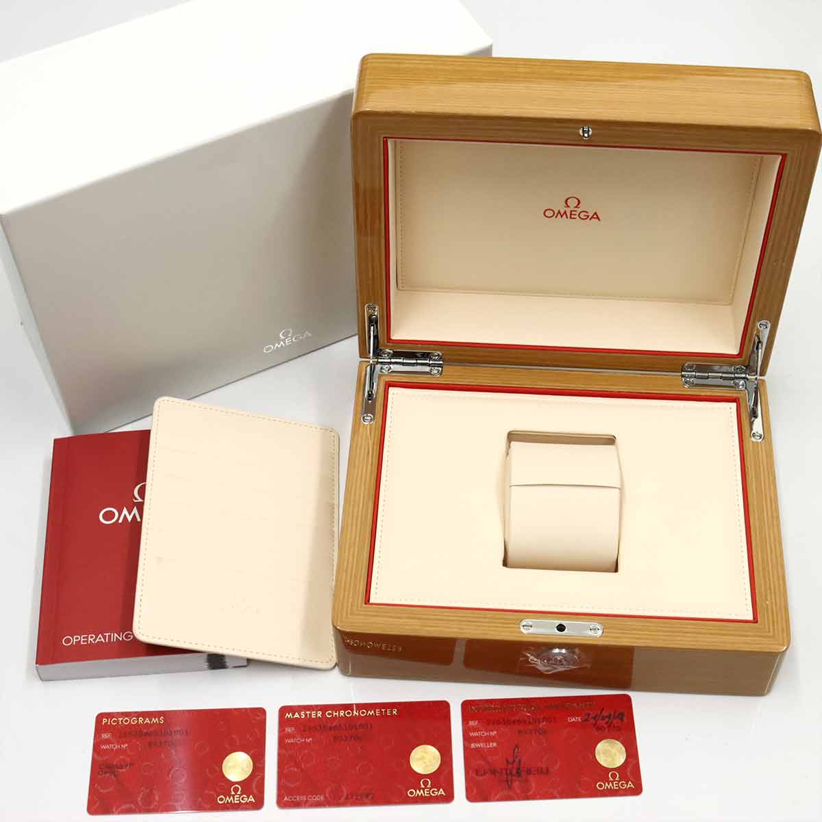 Seamaster Planet Ocean 215.30.46.51.01.001 Automatic Mens Watch