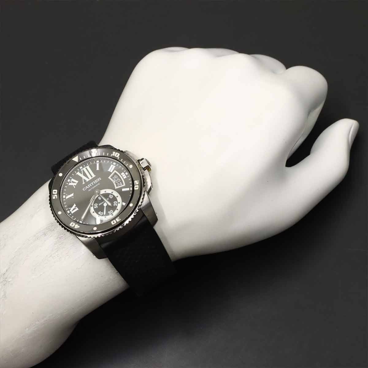 Calibre de Cartier Diver W7100056 Date Black Dial Mens Watch