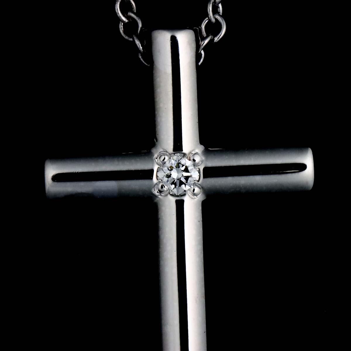 Cross Diamond Necklace 18K White Gold 750