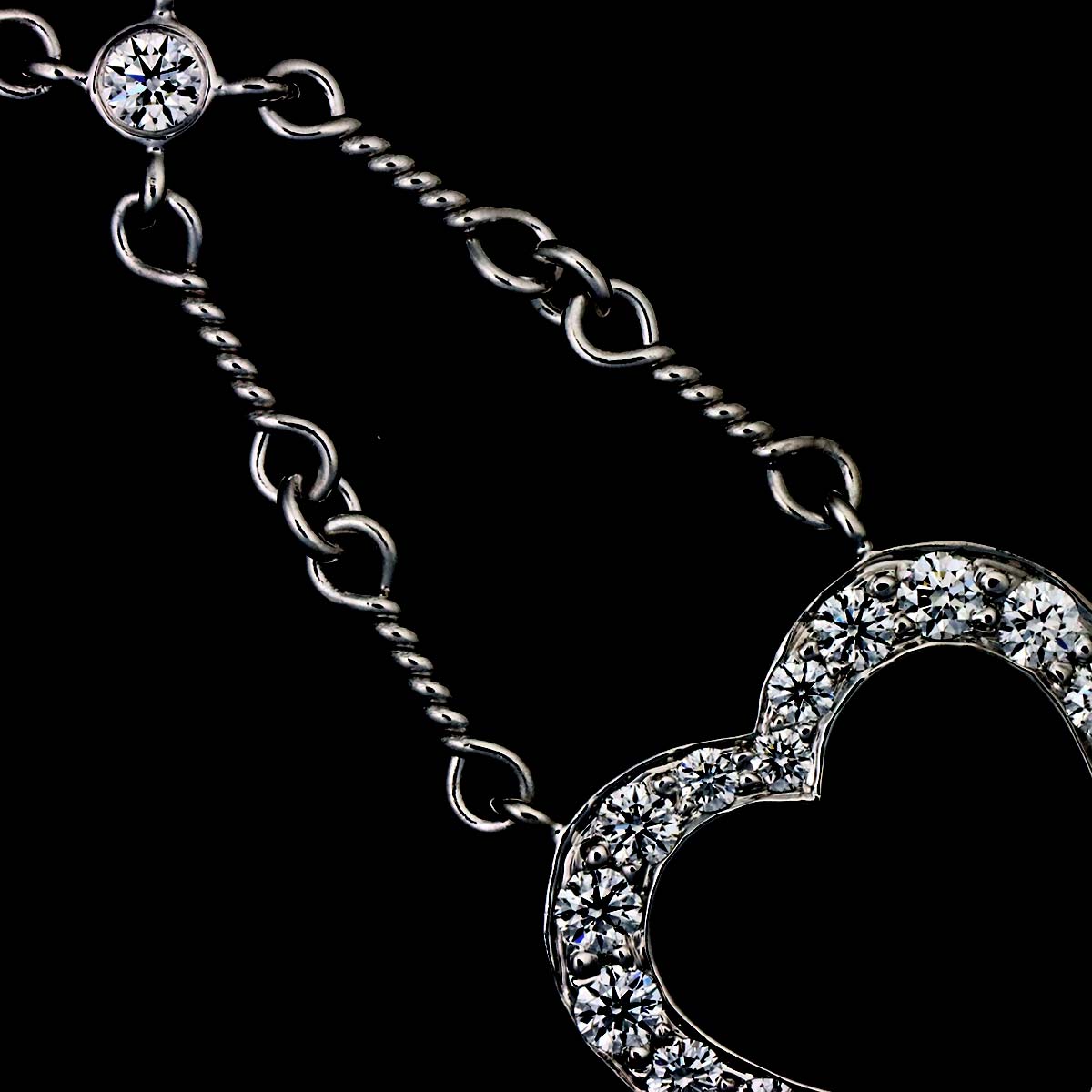 Sentimental Heart Diamond Necklace Platinum