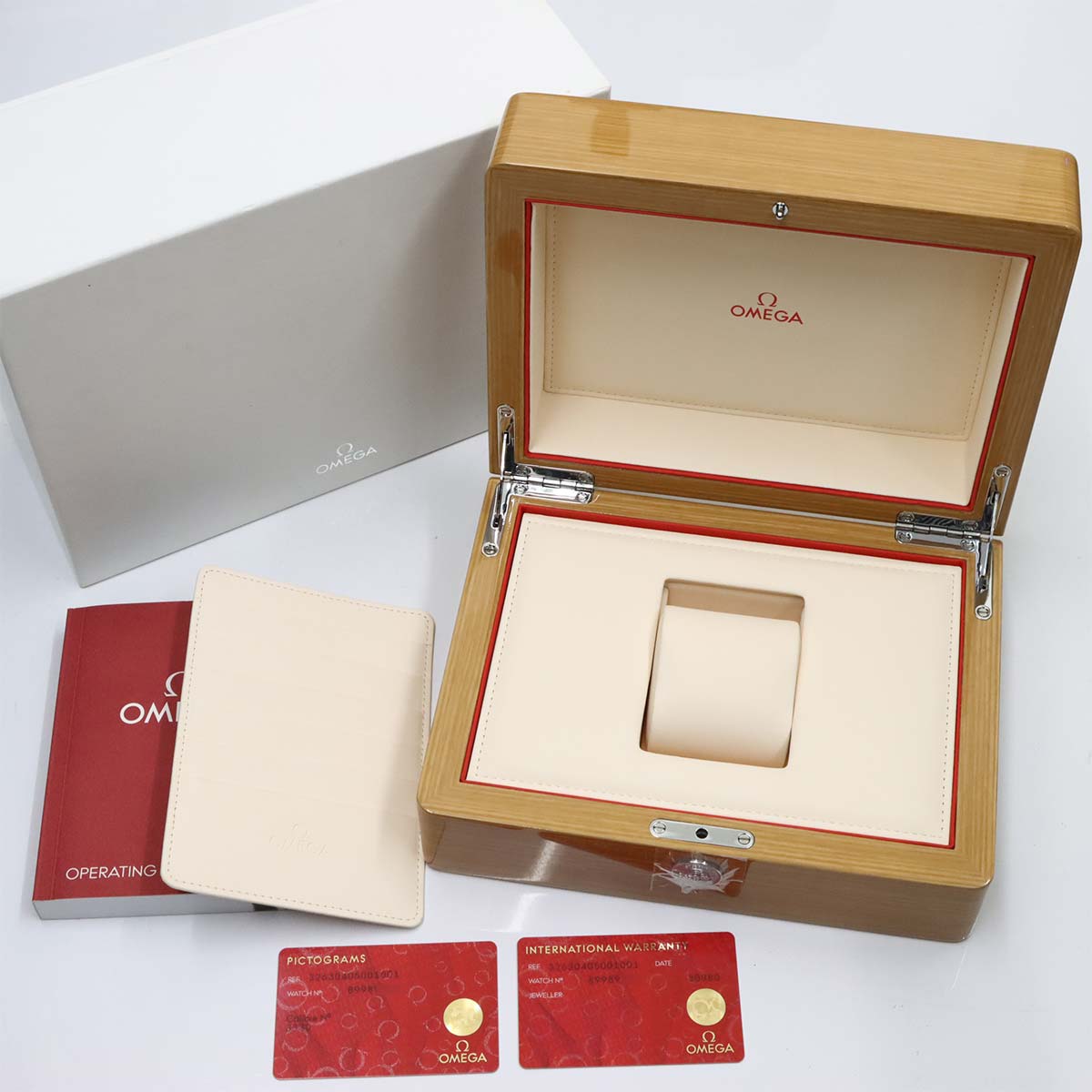 Speedmaster Racing 326.30.40.50.01.001 Black Dial Mens Watch