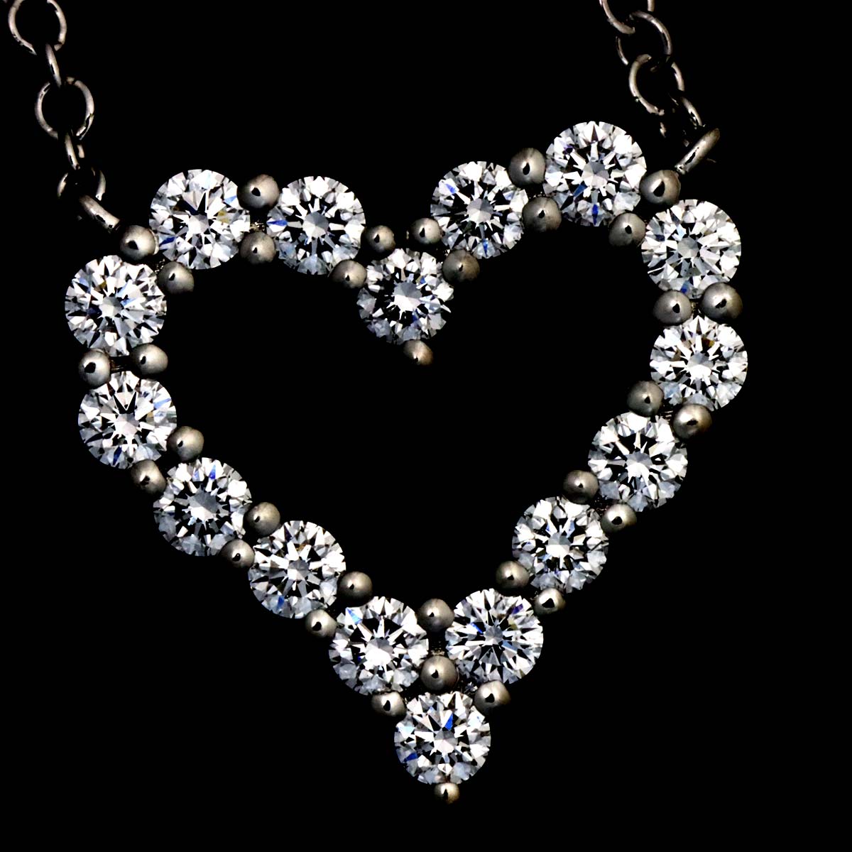 Sentimental Heart Diamond Necklace Platinum