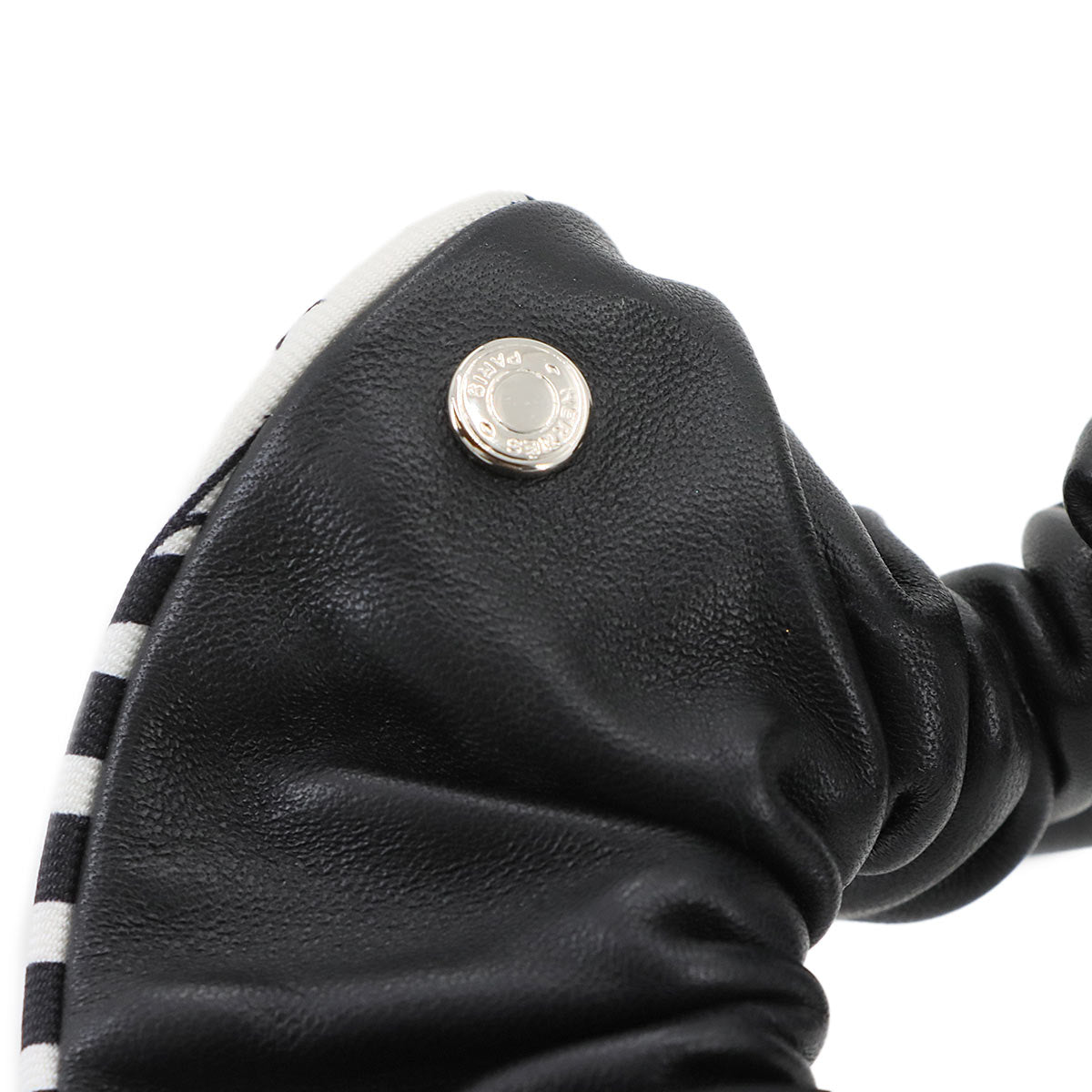 Claudia Scrunchie Agneaunappalize Black White Hair Accessory