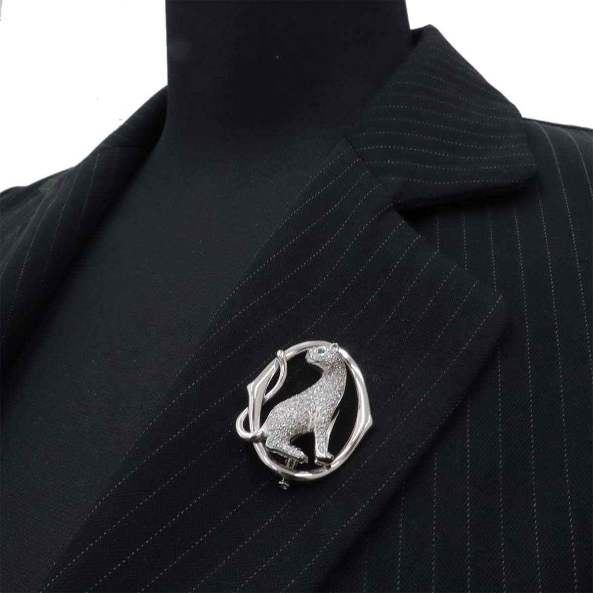 Diamond 1.13ct Emerald 0.03ct Brooch 18K WG White Gold 750