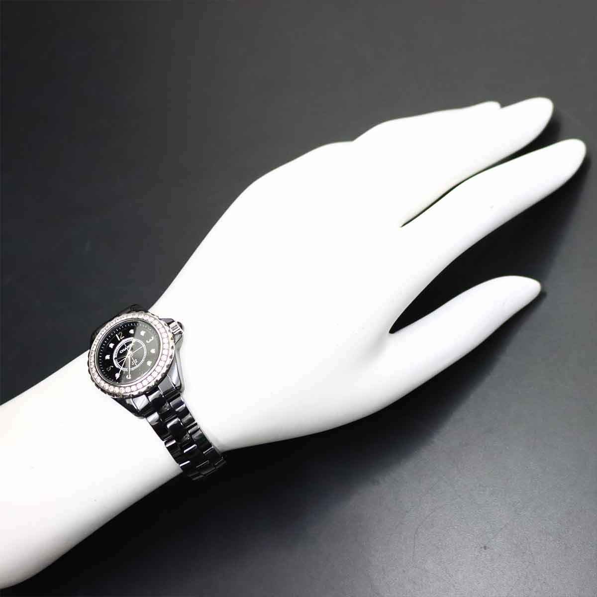 J12 H2571 Diamond Bezel Black Ceramic Quartz 29mm Ladies