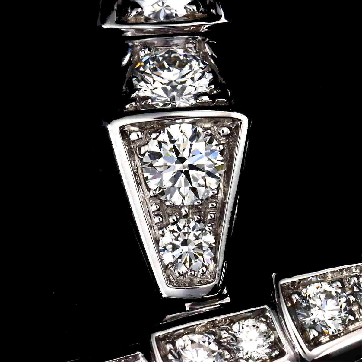 Serpenti Viper XL Diamond Necklace 18K White Gold 750 90303667