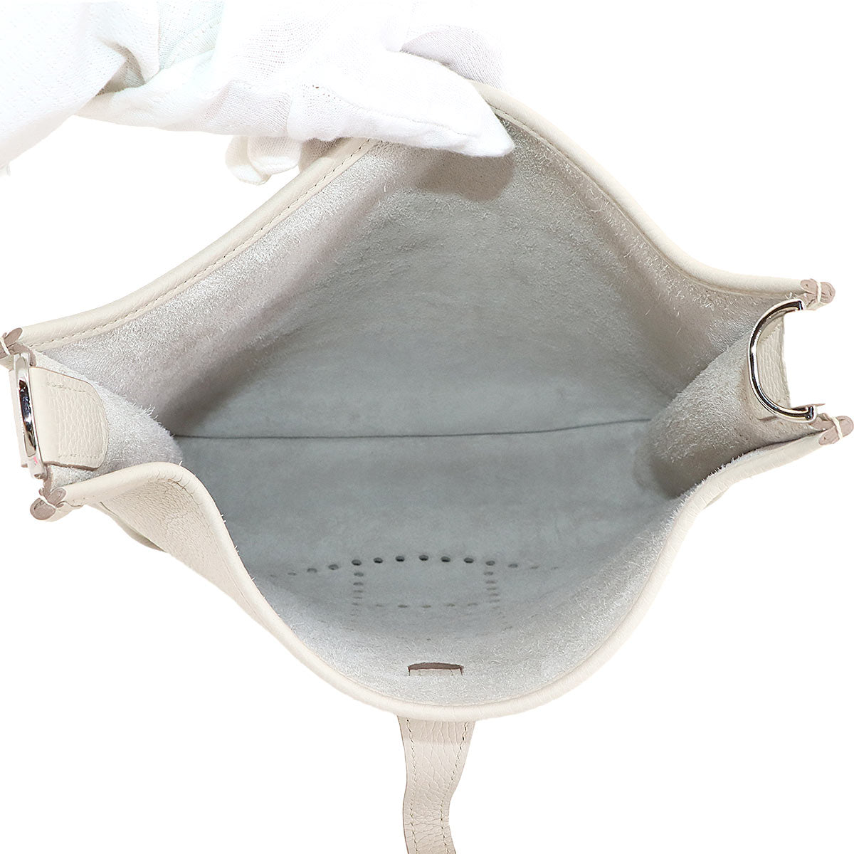 Everlyne 3 PM Shoulder Bag Taurillon Clemence Beton Purse