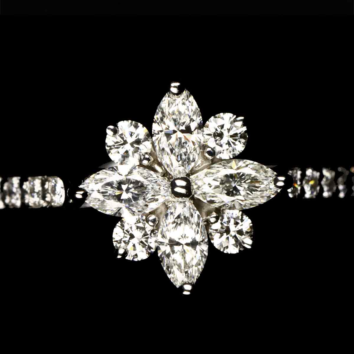 Victoria Diamond Ring Platinum Size3.75(US)