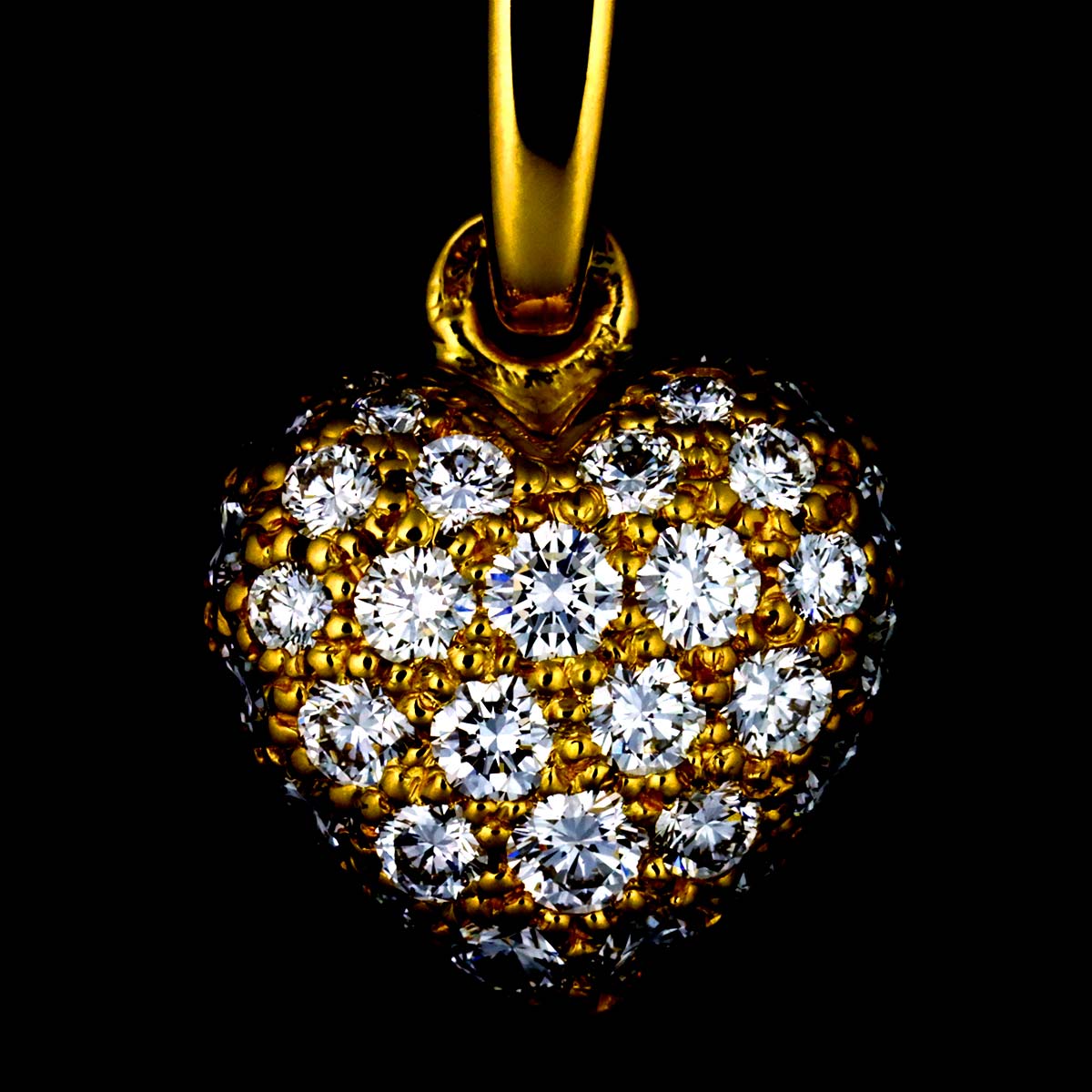 Heart Diamond Pendant Top 18K Yellow Gold 750