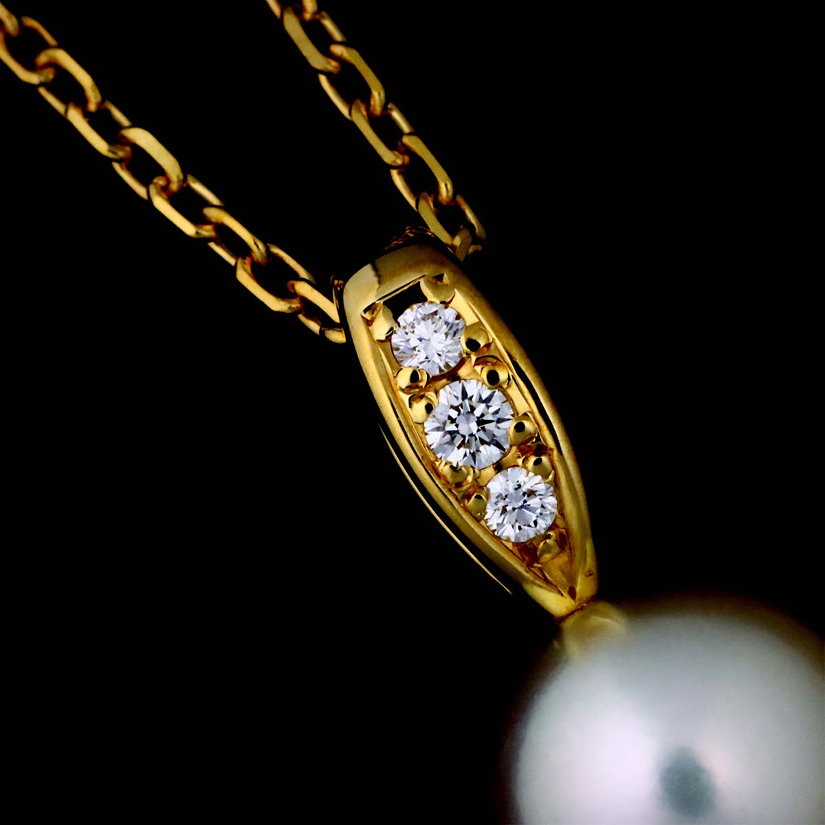Akoya Pearl 7.3mm Diamond Necklace 18K Yellow Gold 750