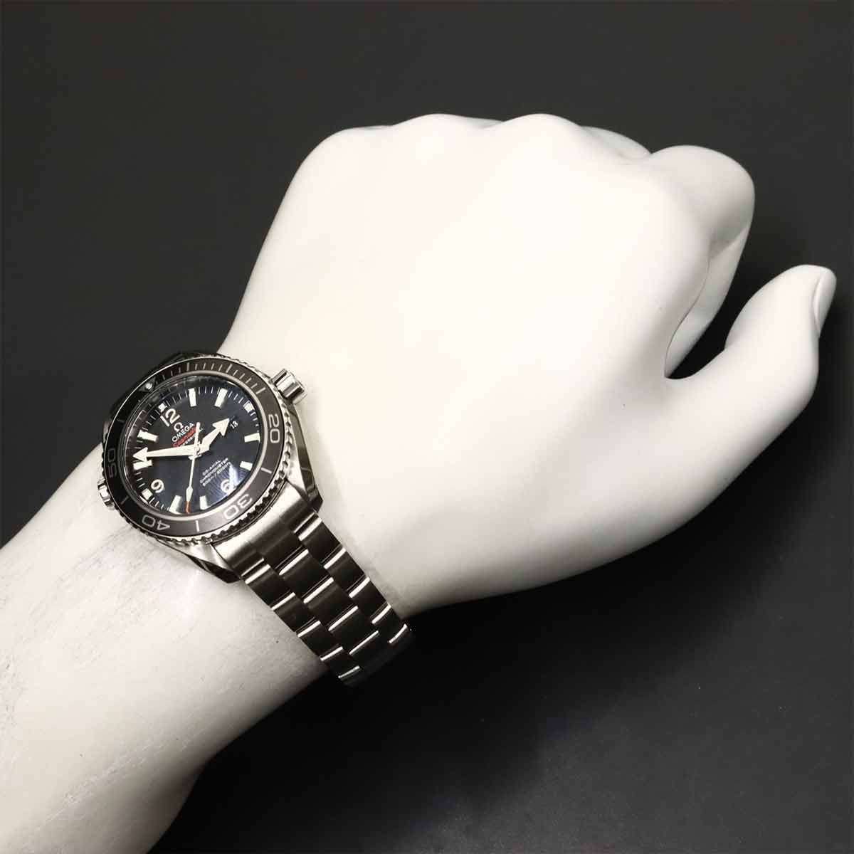 Seamaster Planet Ocean 232.30.38.20.01.002 Black Dial Watch