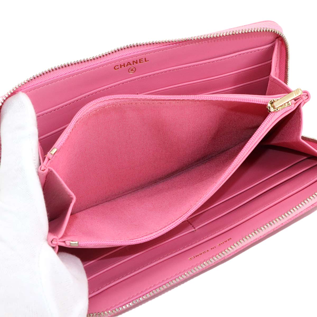 Matelasse Classic Long Zipped Wallet Leather Pink AP0242