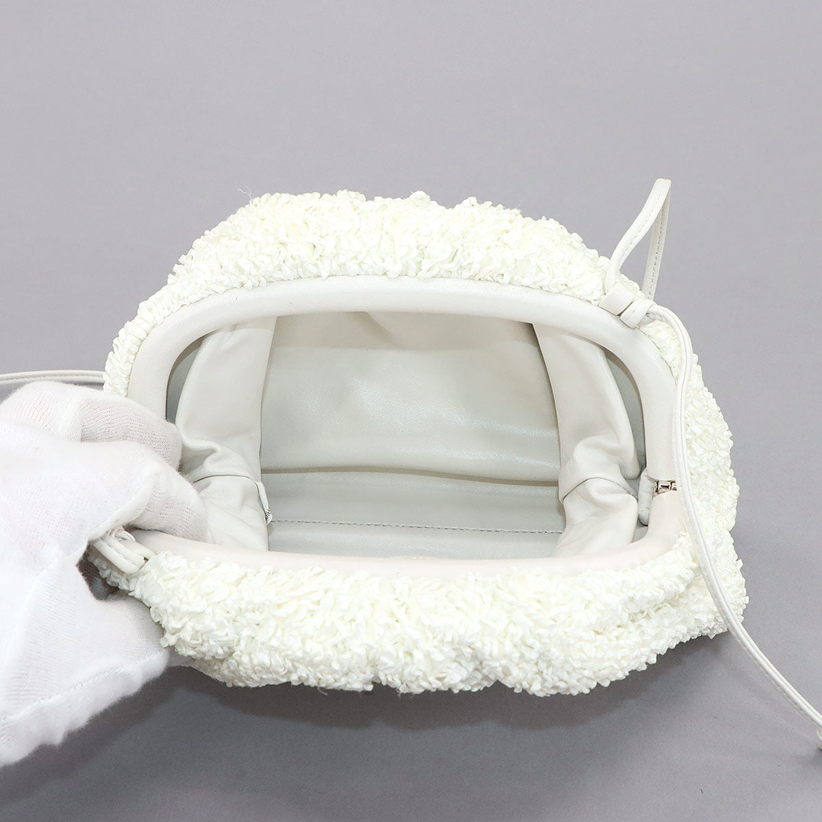 Mini The Pouch Shoulder Bag Raffia Leather White 585852