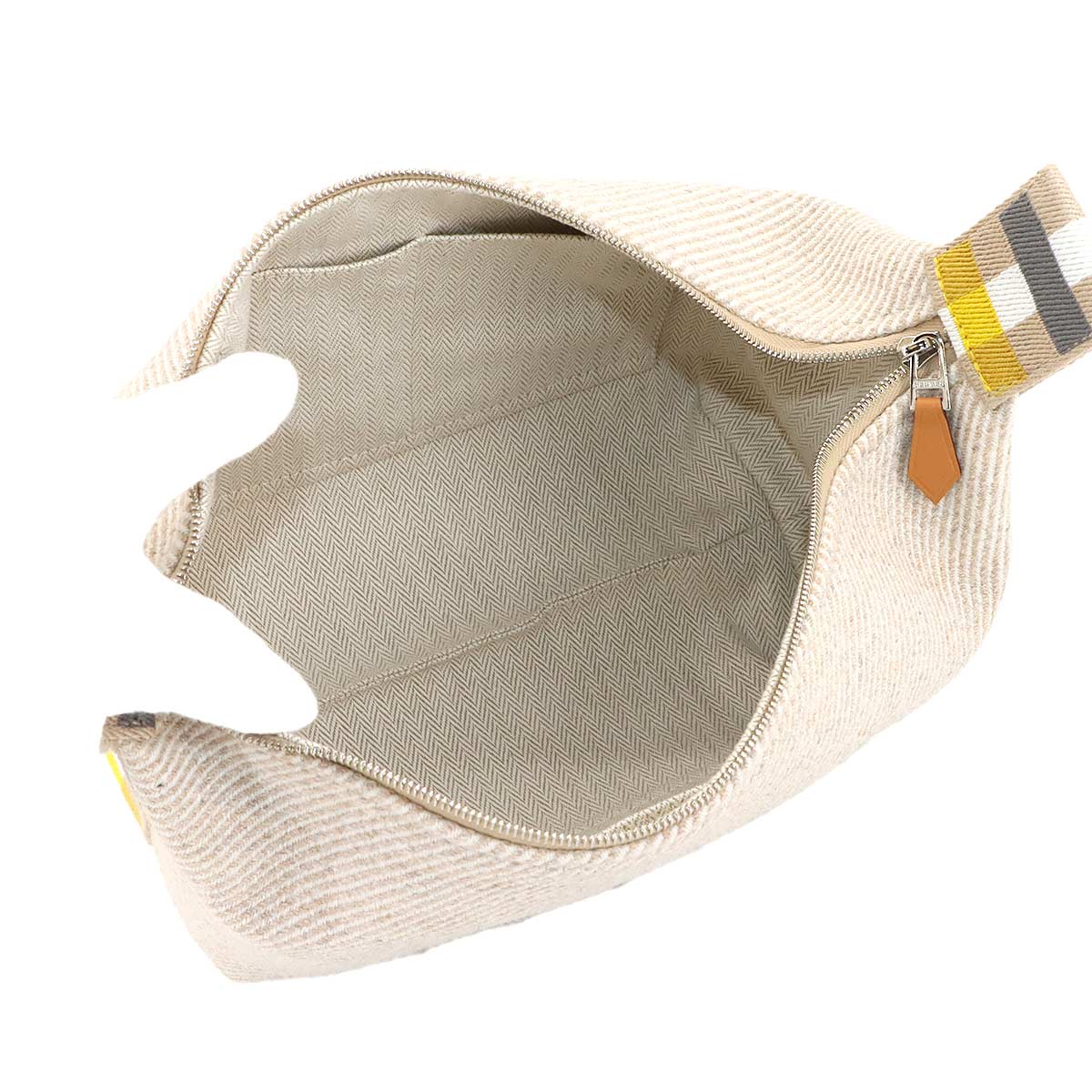 Bride a Brac PM Au Carre Hand Bag Wool Seigle Pouch