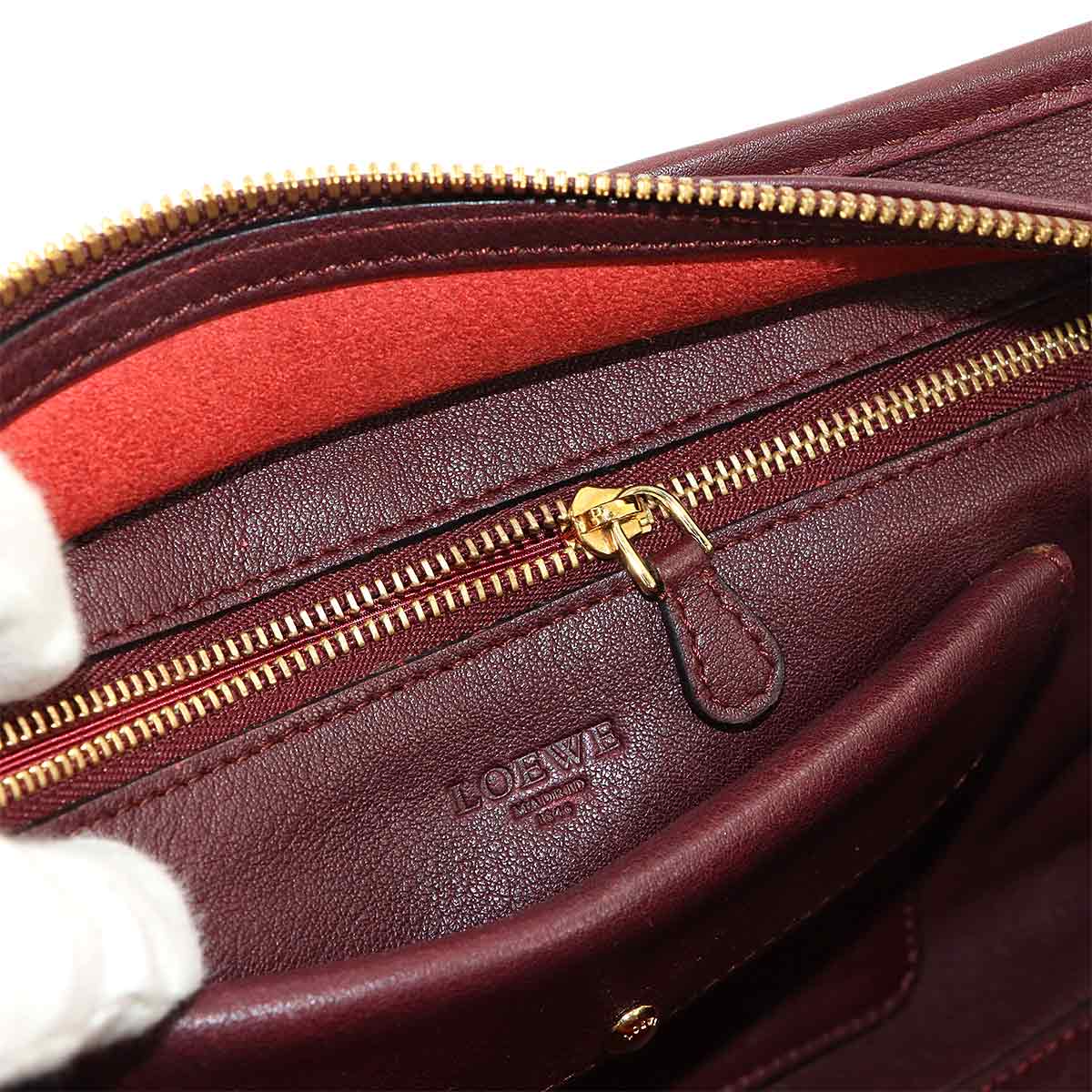 Amazona 28 Hand Bag Leather Bordeaux Anagram Purse