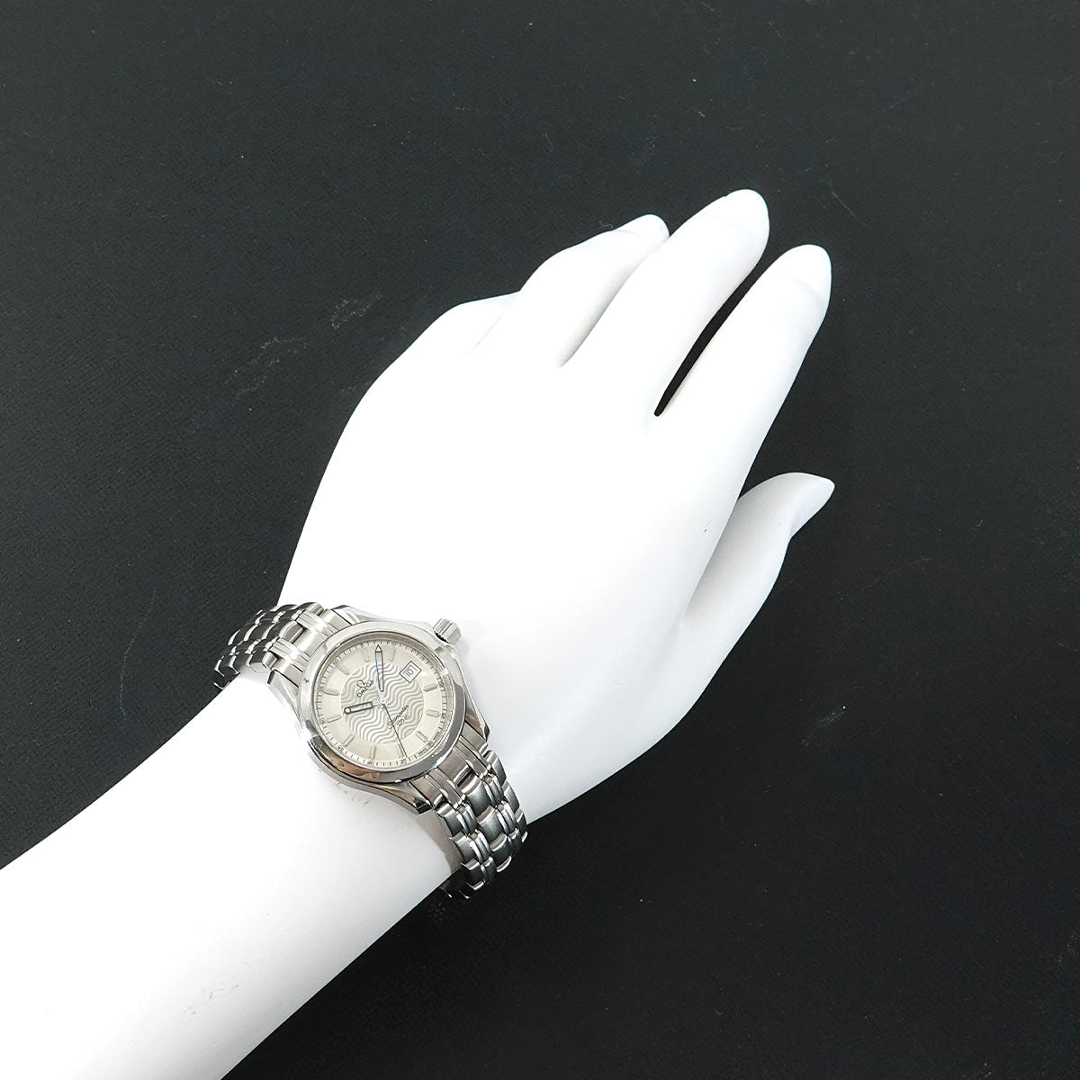 Seamaster 120 Date 2571 31 Quartz Silver Dial Ladies Watch