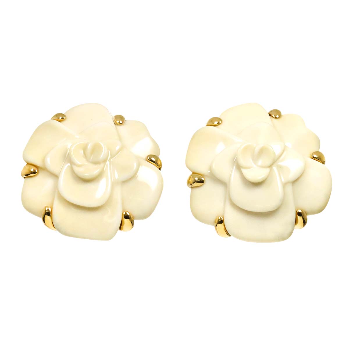 Camelia Cacholong Earrings Clip on 18K Yellow Gold 750