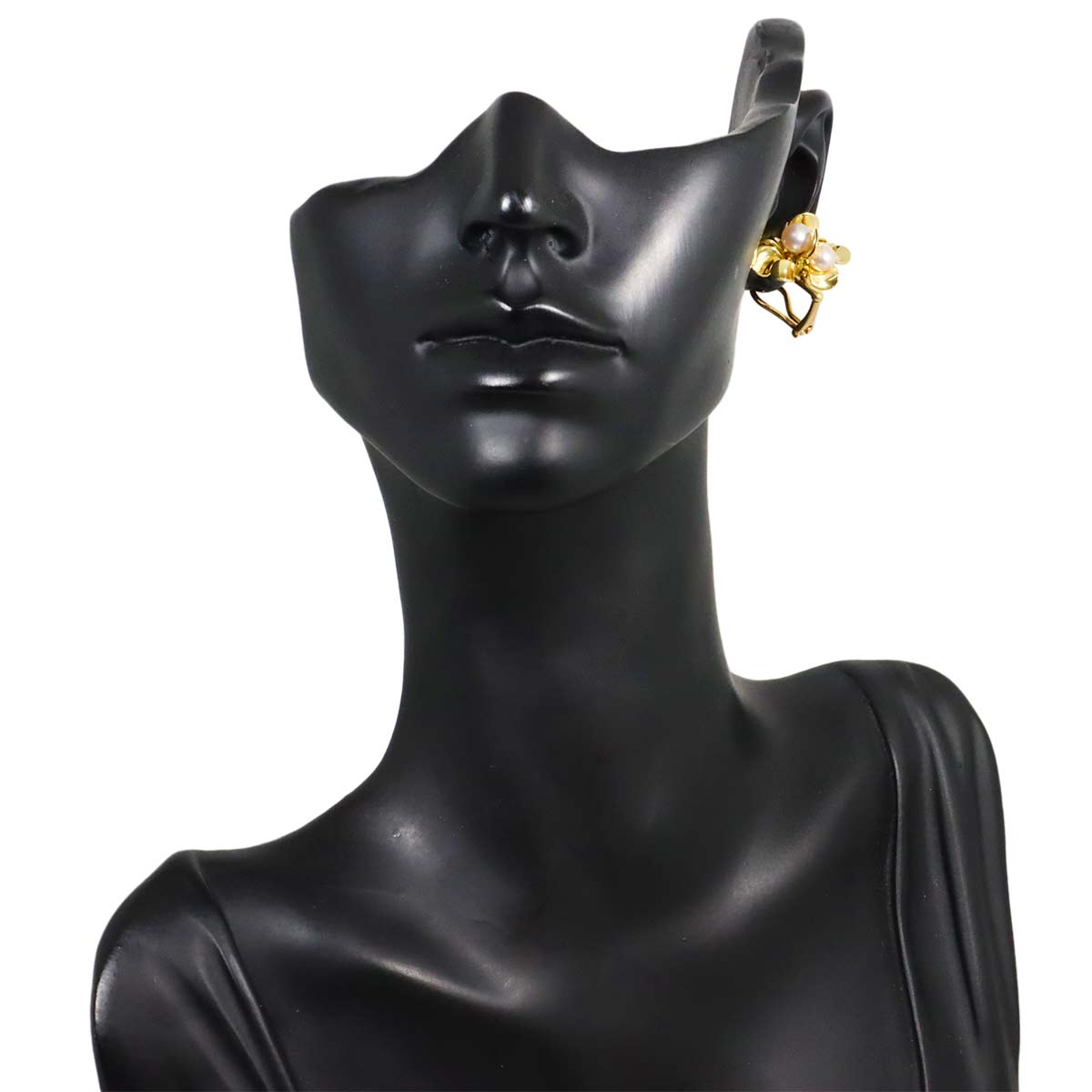 Akoya Pearl 5.1-4.6mm Earrings Clip on 18K Yellow Gold 750