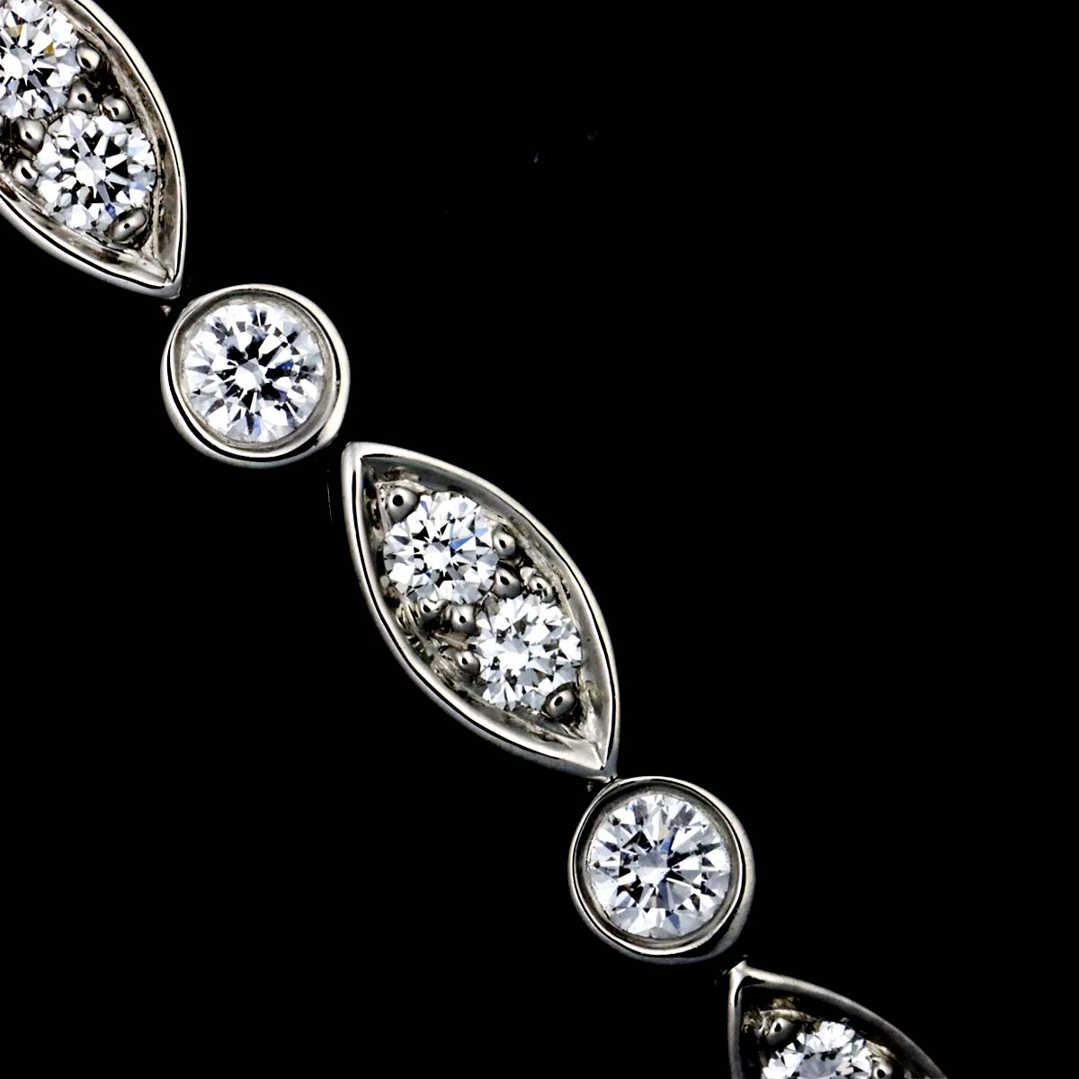 Jazz Diamond Bracelet Platinum