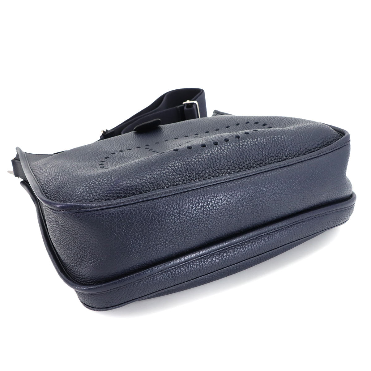 Evelyne3 GM Shoulder Bag Taurillon Clemence Bleu Nuit