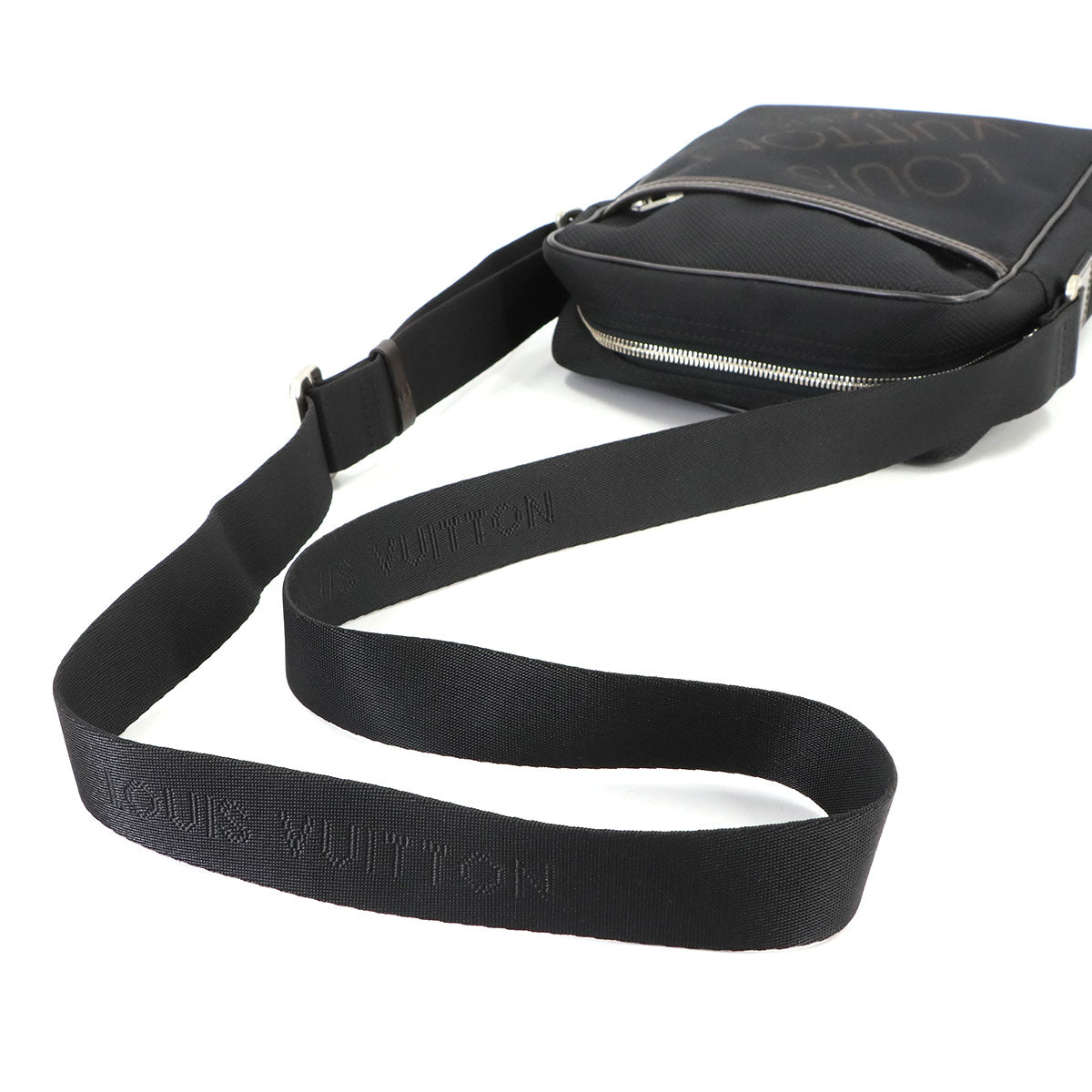 Damier Geant Citadin NM Shoulder Bag Noir M93223