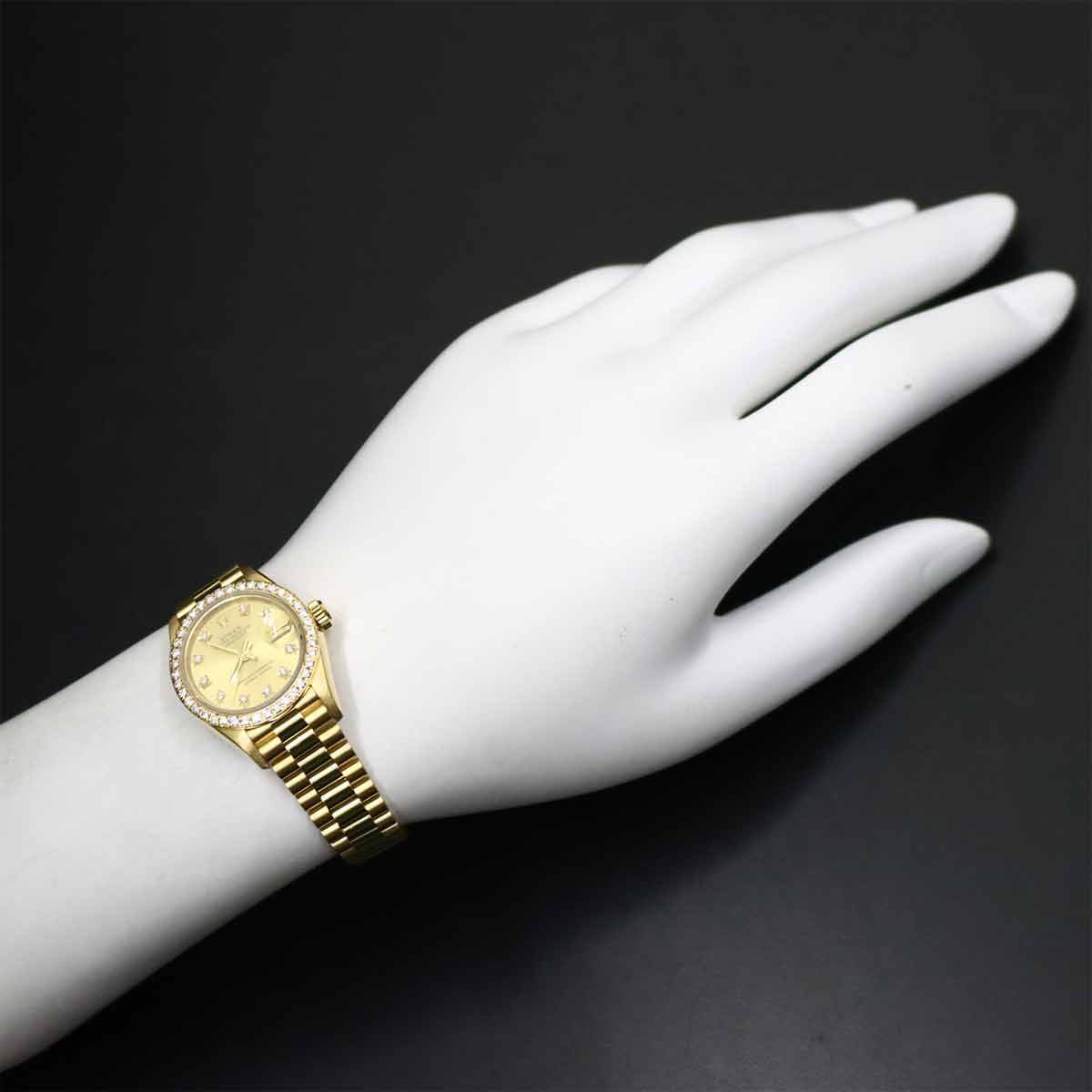 Datejust 69138G Serial E Diamond Bezel 750 YG Gold Dial Ladies