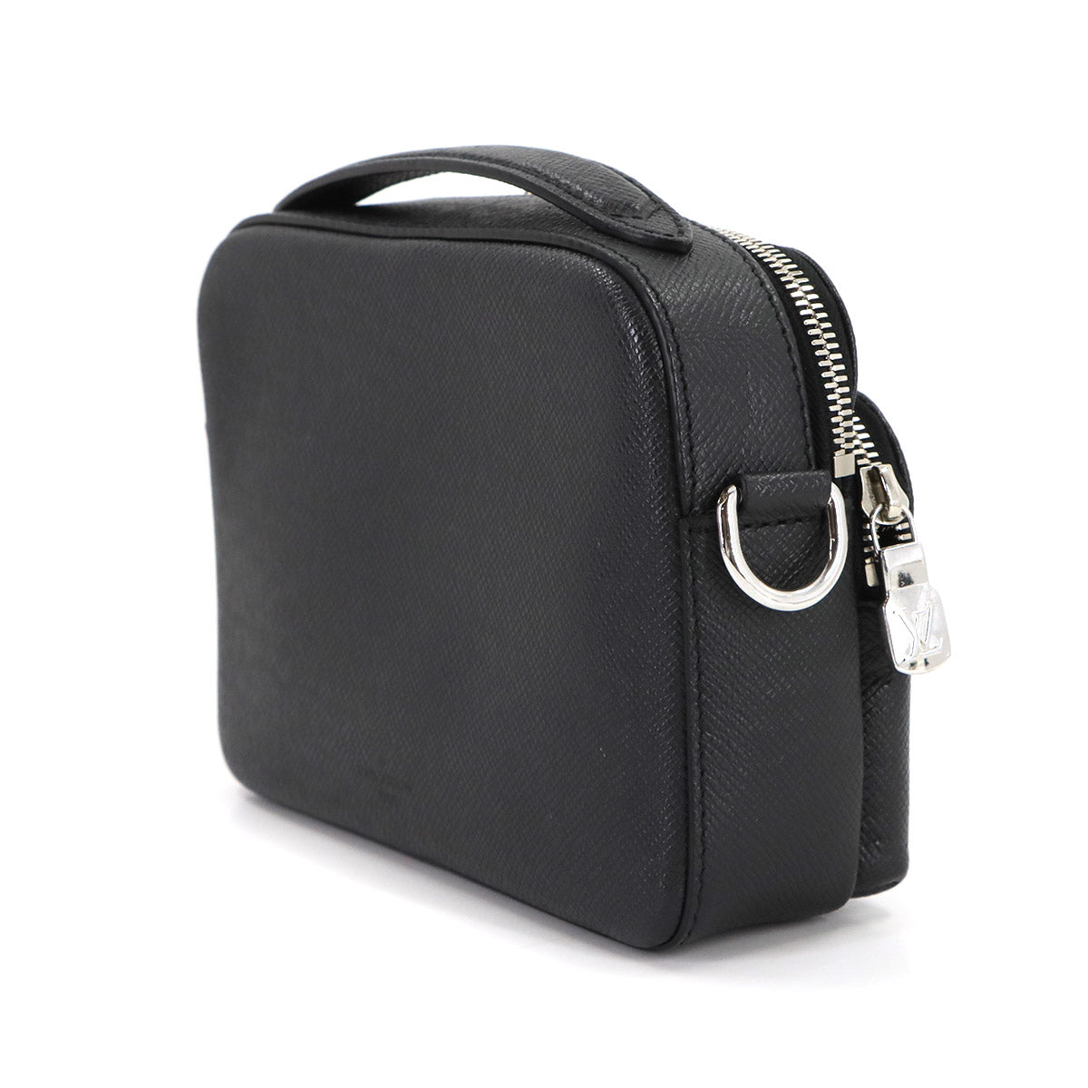 Taiga Avenue Messenger Shoulder Bag Black M11657
