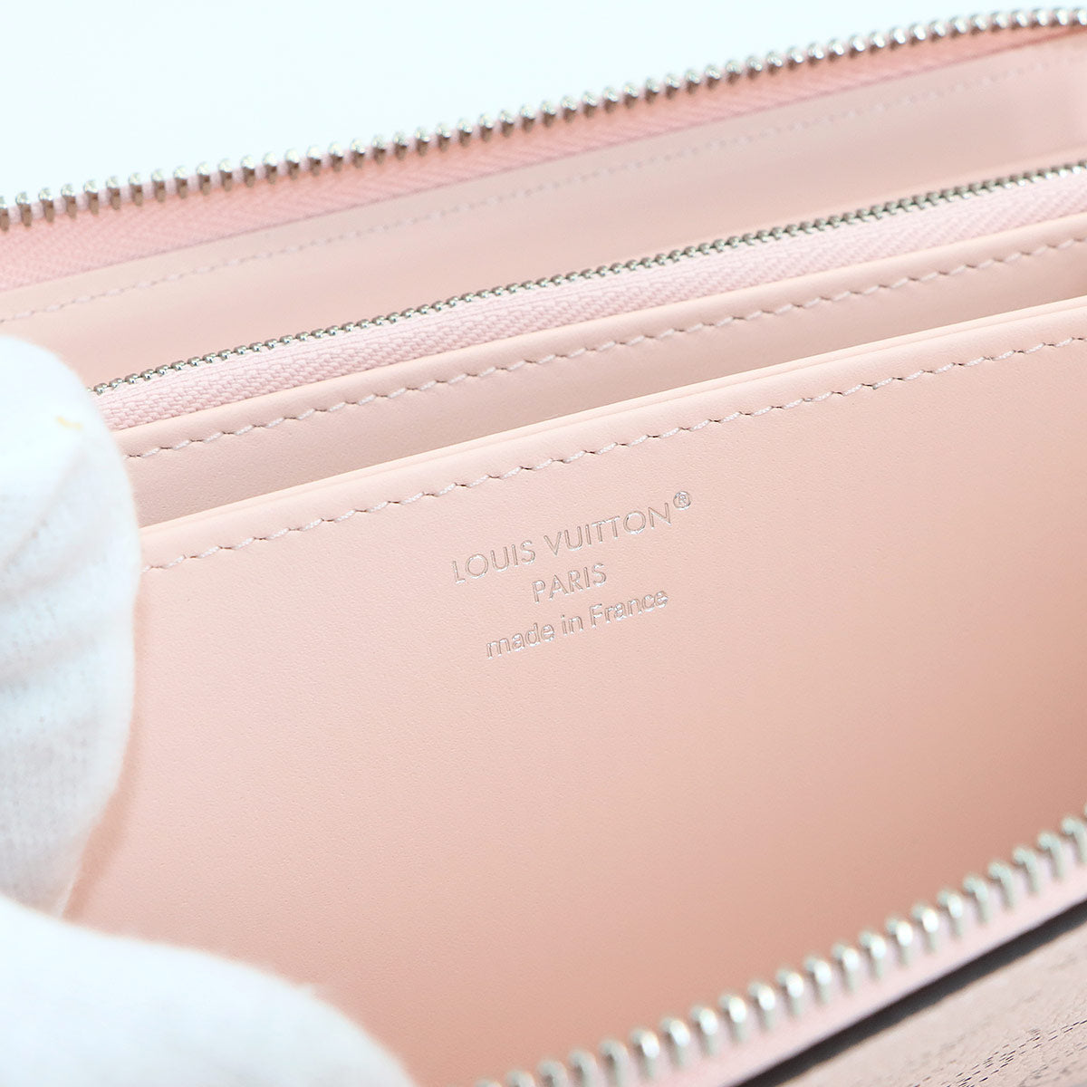 Mahina Zippy Wallet Leather Pink Jasmin M82755 Purse