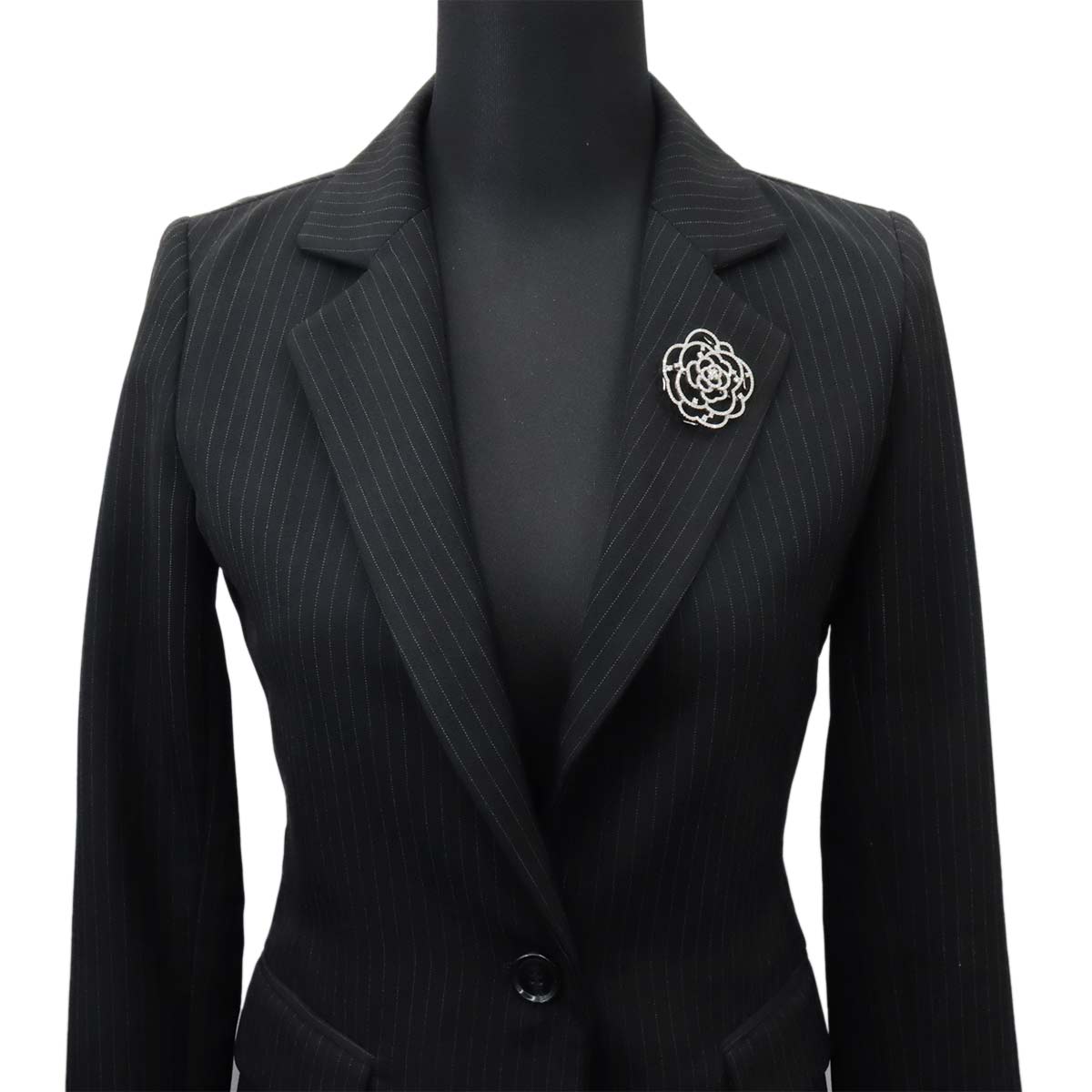 Diamond 1.77ct Brooch 18K WG White Gold 750