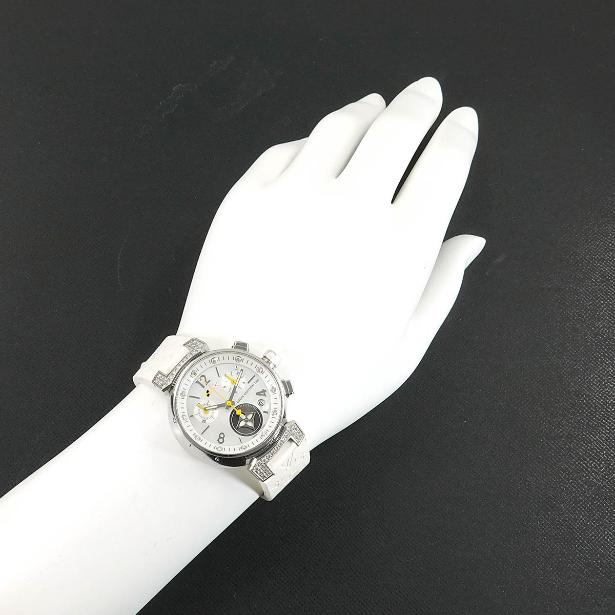 Tambour Lovely Cup Q132H Quzrtz White Shell Dial