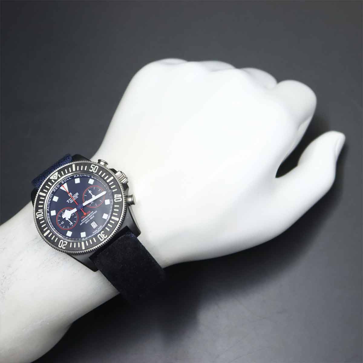 Pelagos FXD Red bull Racing 25807KN Automatic Navy Dial