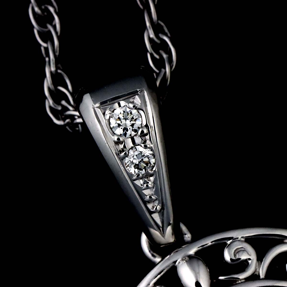 Pique Diamond 0.28ct MOP Necklace 18K WG 750