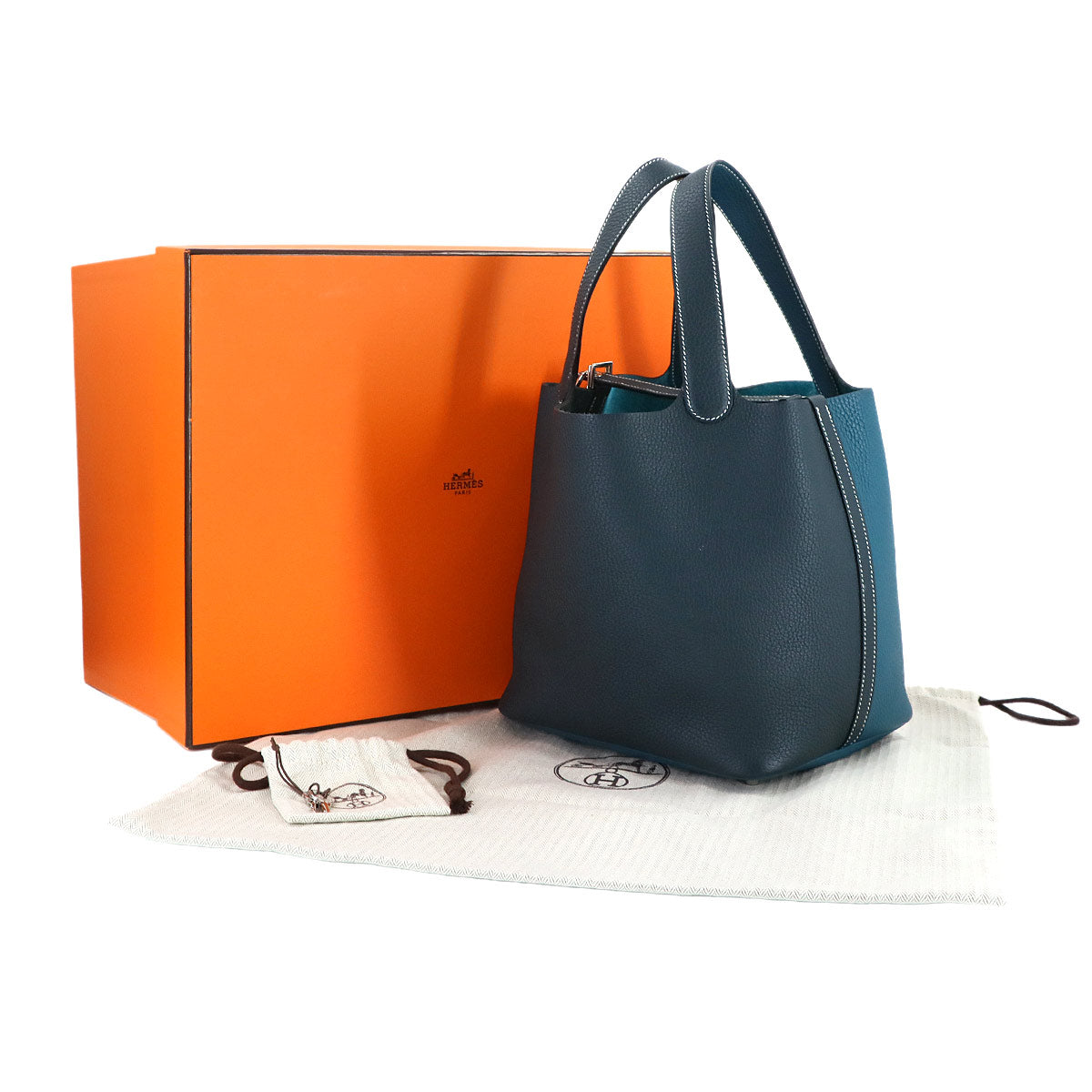 Picotin Lock Casaque MM Hand Bag Taurillon Clemence Vert cypres