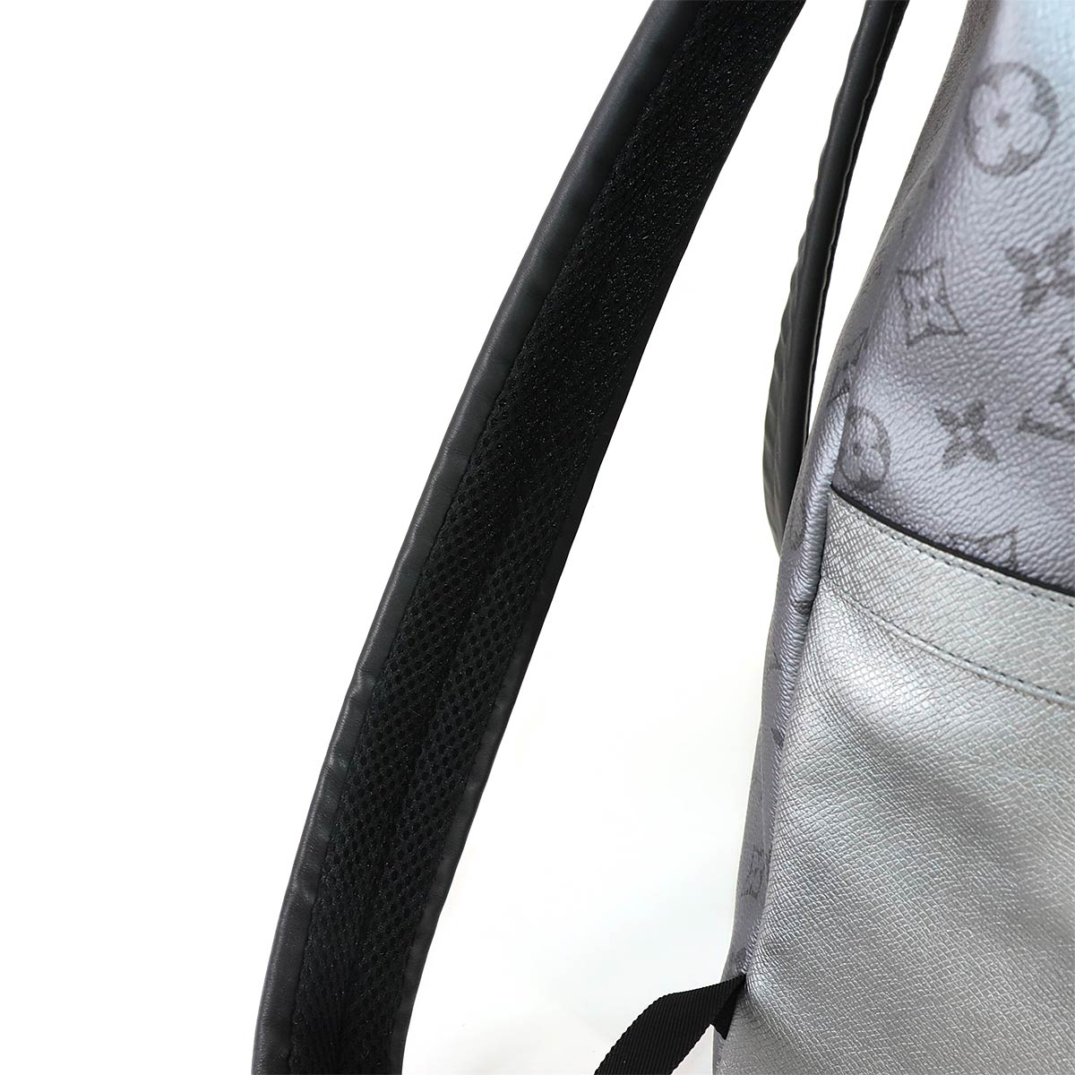 Taigarama Discovery Backpack Leather Silver M30835