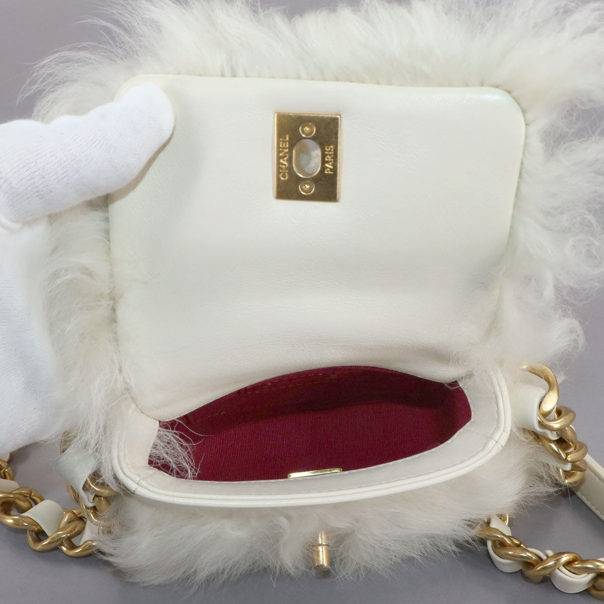 Fur Chain Shoulder Bag Shearling White Purse