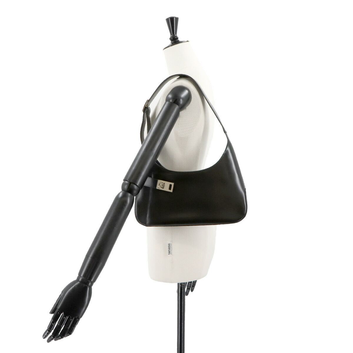 Gancini Shoulder Bag Leather Black AQ-21 0170