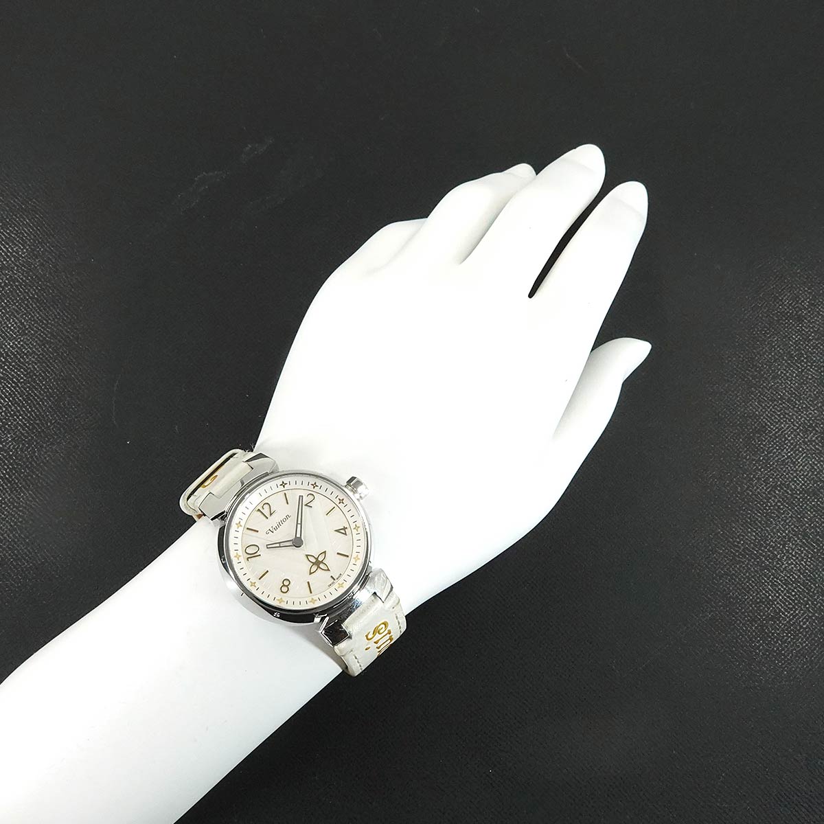 Tambour New Wave MM QA092 Quartz Ladies Watch