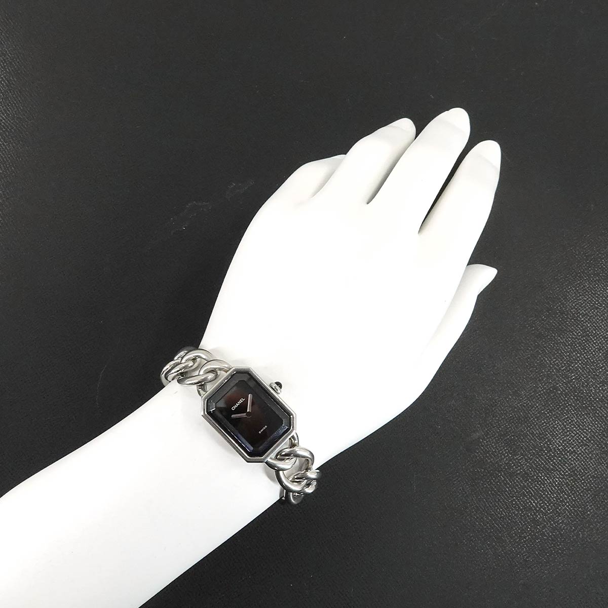 Premiere L Size H0452 Quartz Black Dial Ladies Watch