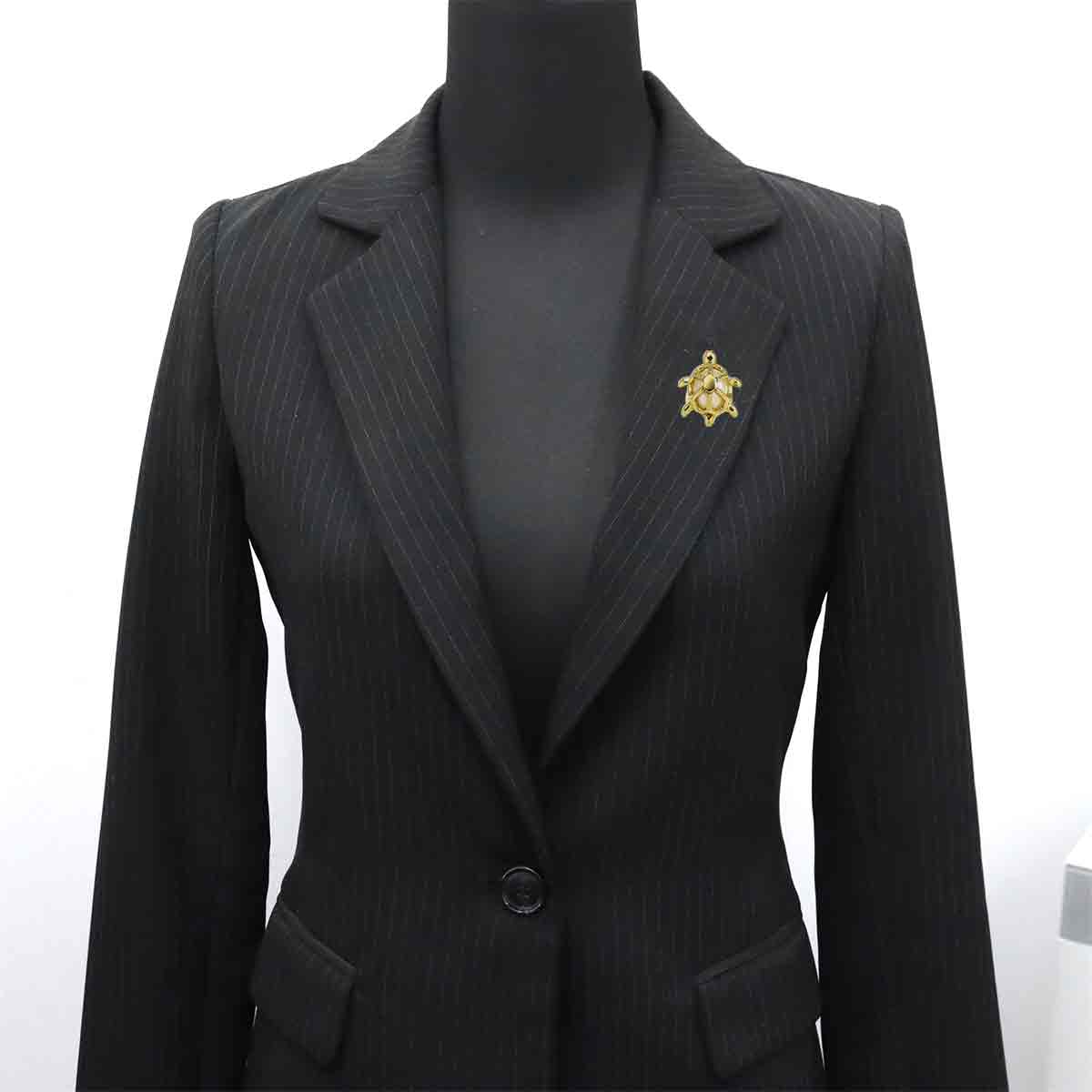 Freshwater cultured pearl Pin Brooch 18K YG 750