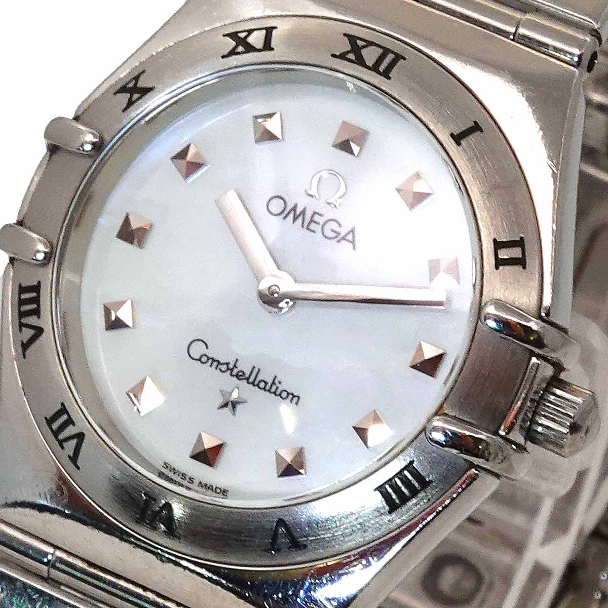Constellation 1571.71 Quarts White Shell Dial Ladies Watch