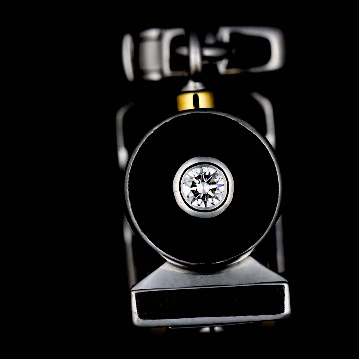 Diamond Enamel Pendant Top 18K WG YG 750