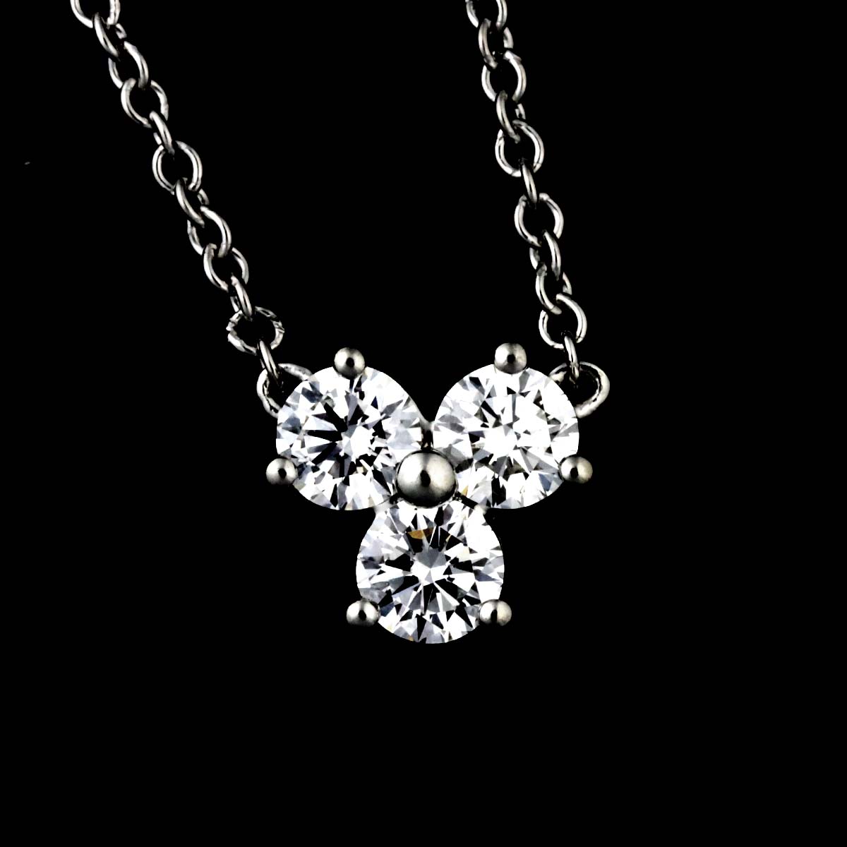 Aria Diamond 3P Necklace Platinum