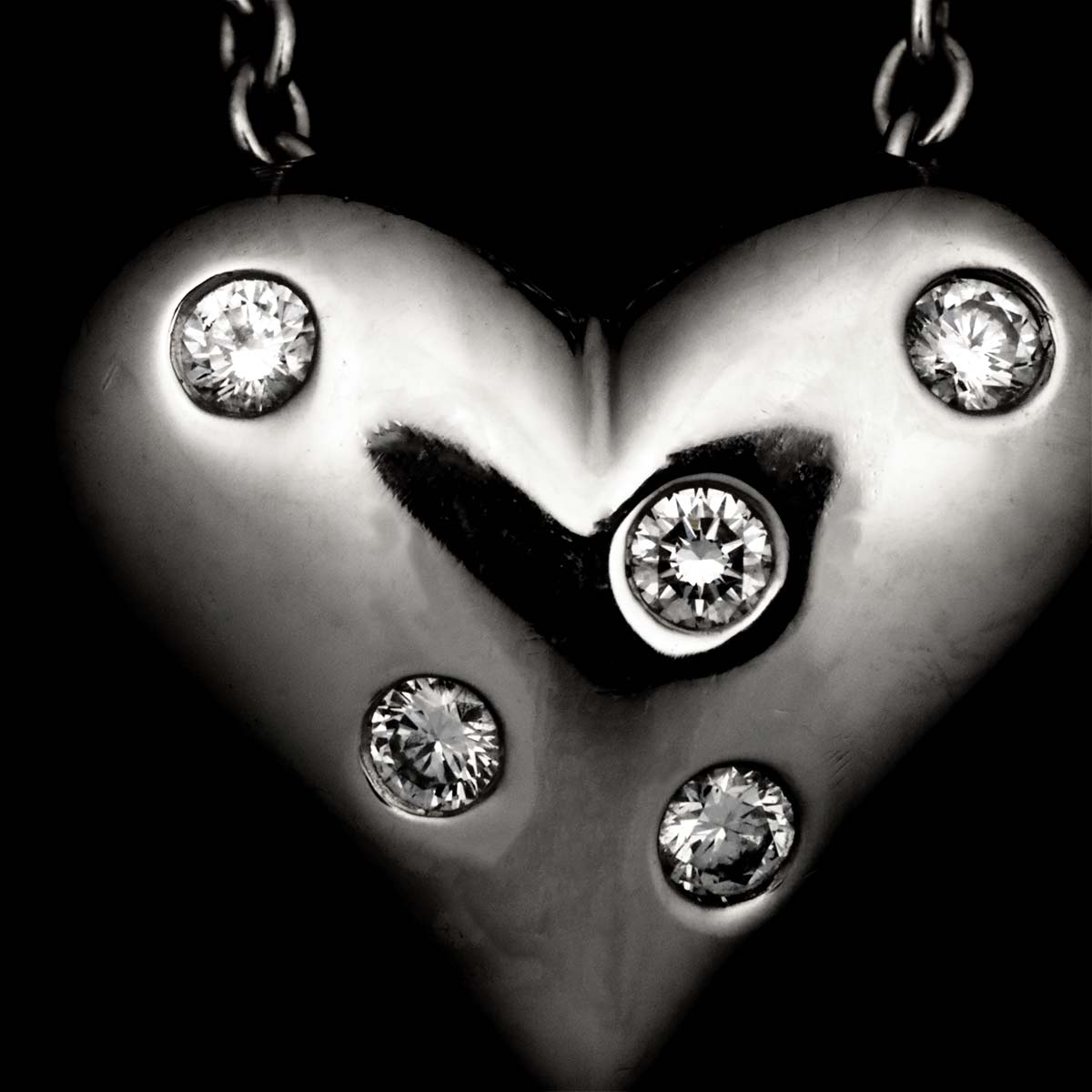 Dots Diamond Heart Necklace Platinum