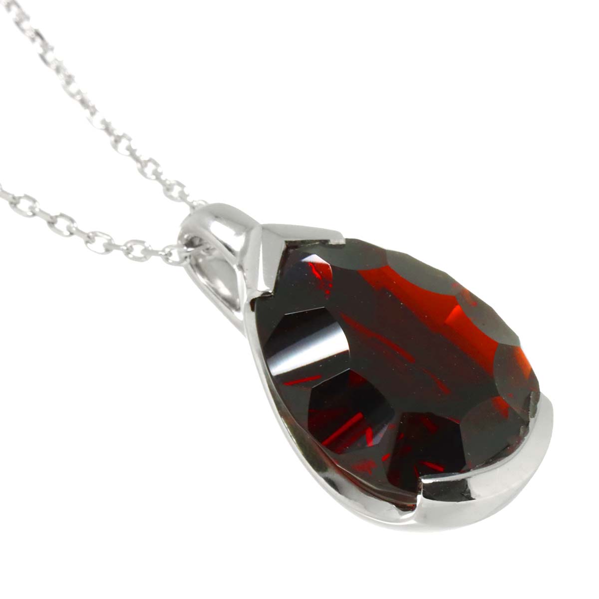 Garnet Necklace 18K WG 750