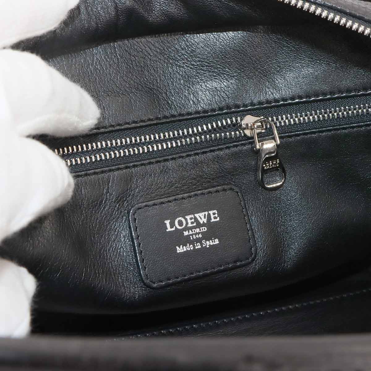 Amazona 28 Hand Bag Leather Black Anagram Purse