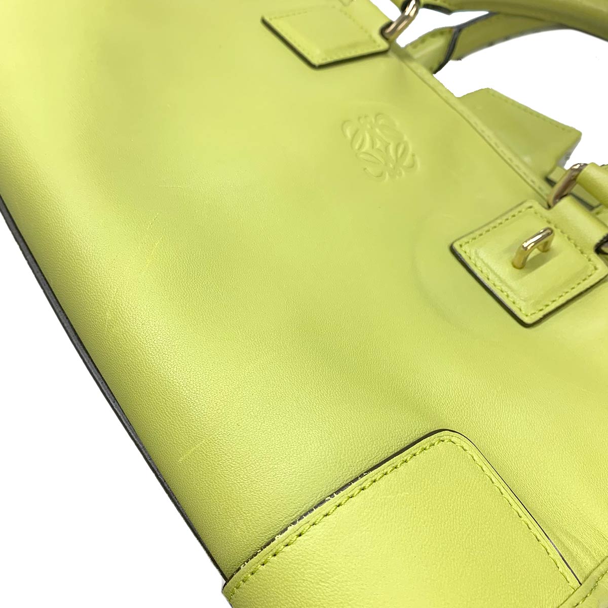 Amazona 28 Hand Bag Leather Lime Anagram Light green Purse