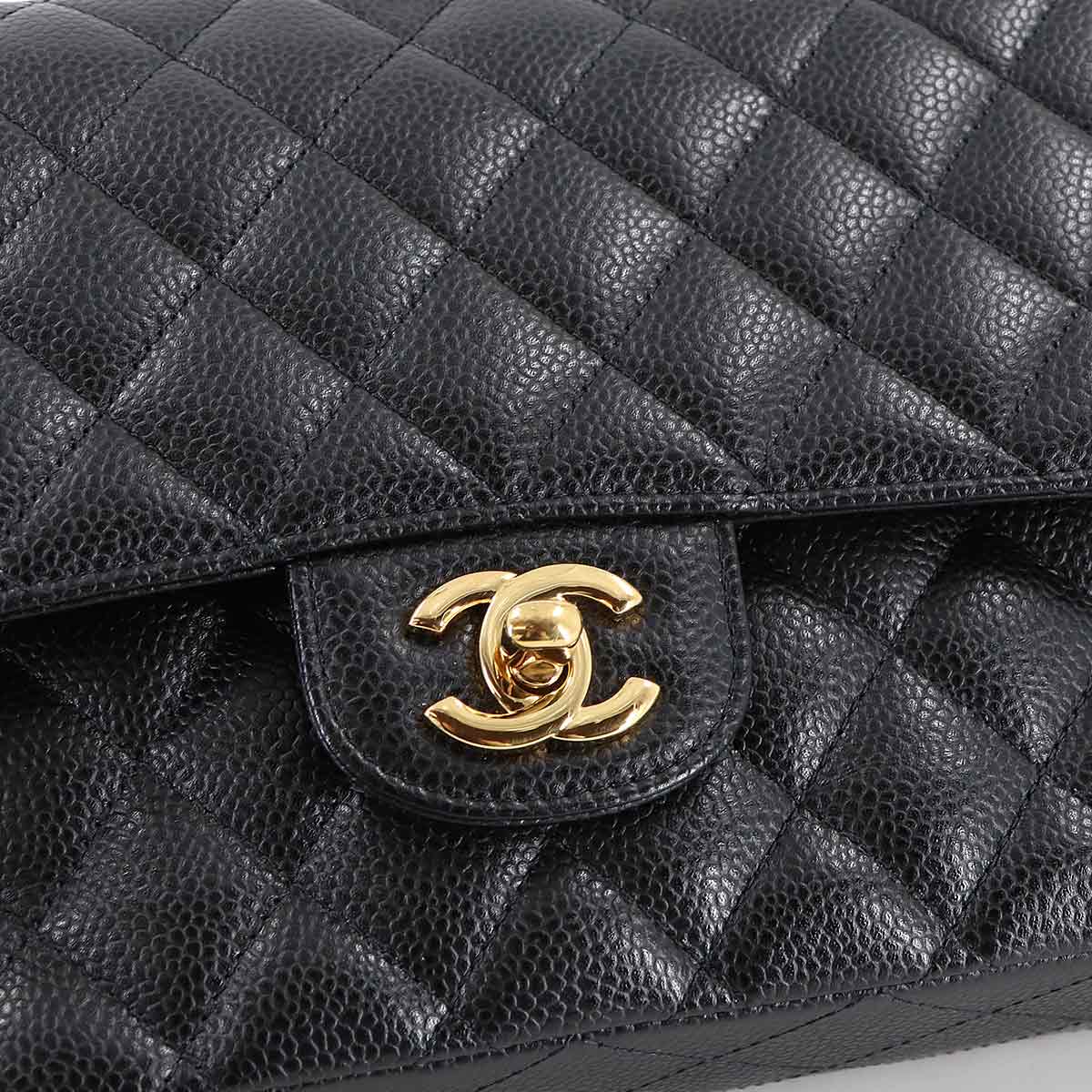 Matelasse 25 Chain Shoulder Bag Leather Black A01112