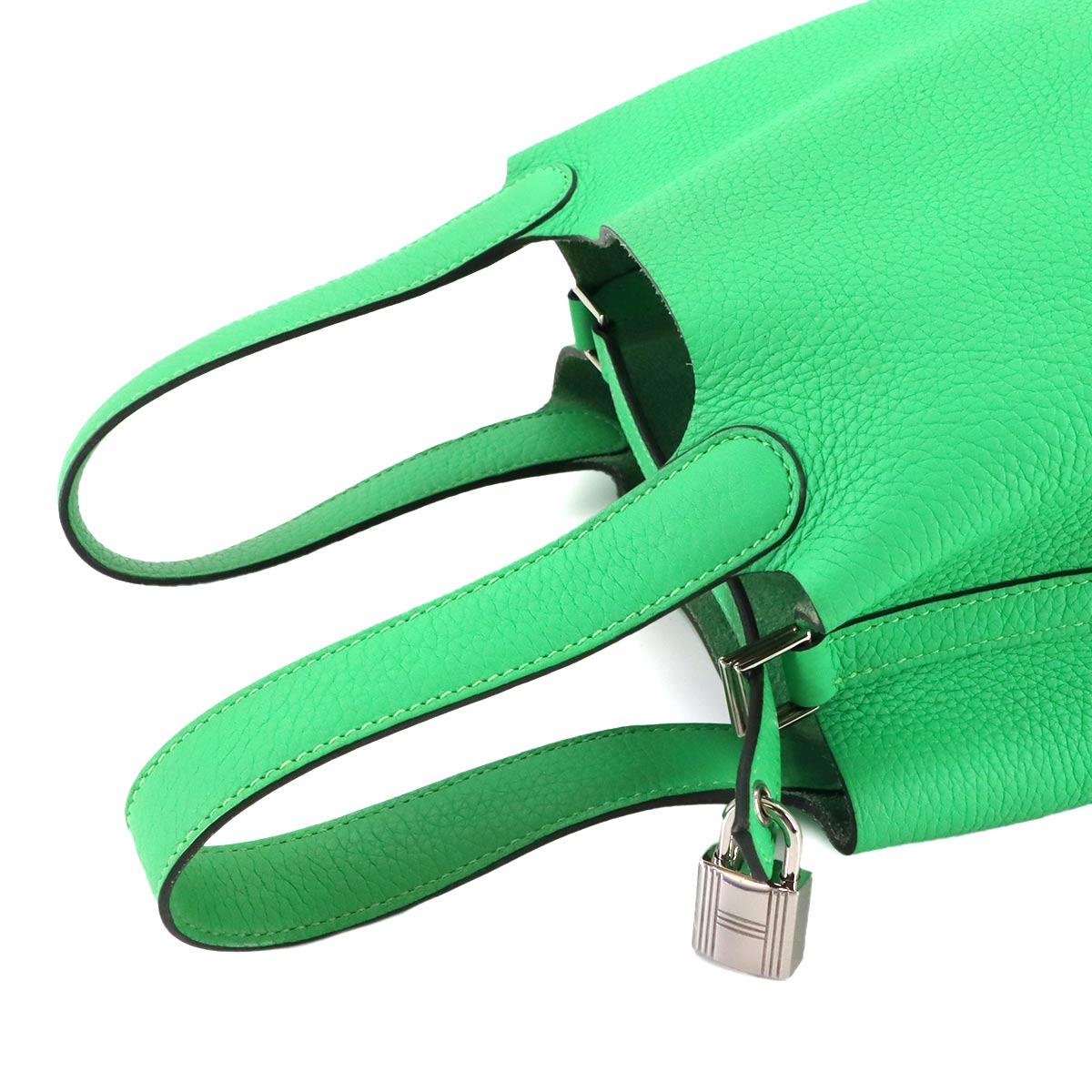 Picotin Lock PM Hand Bag Taurillon Clemence Vert comics